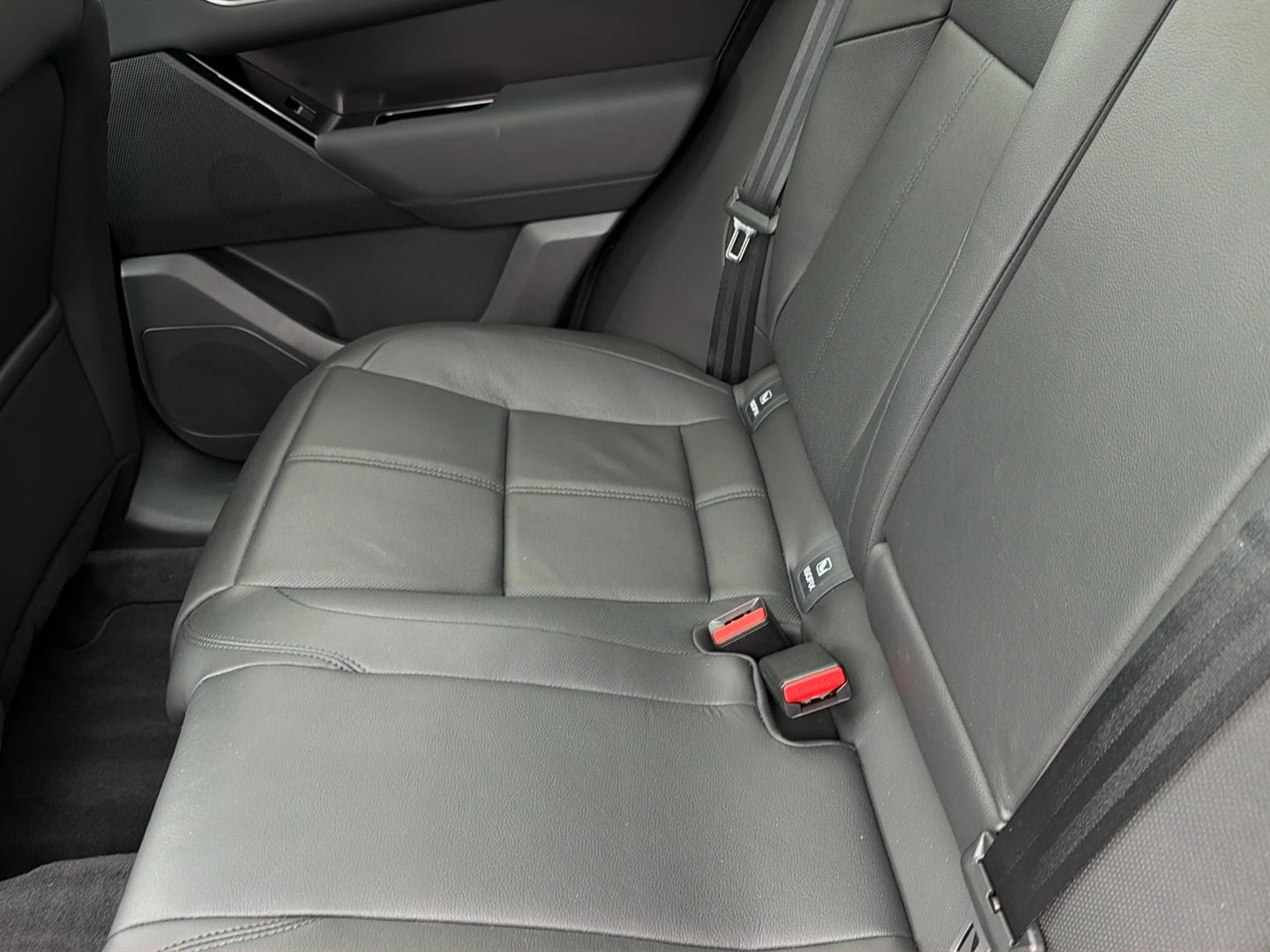 Land Rover Range Rover Velar, image 18