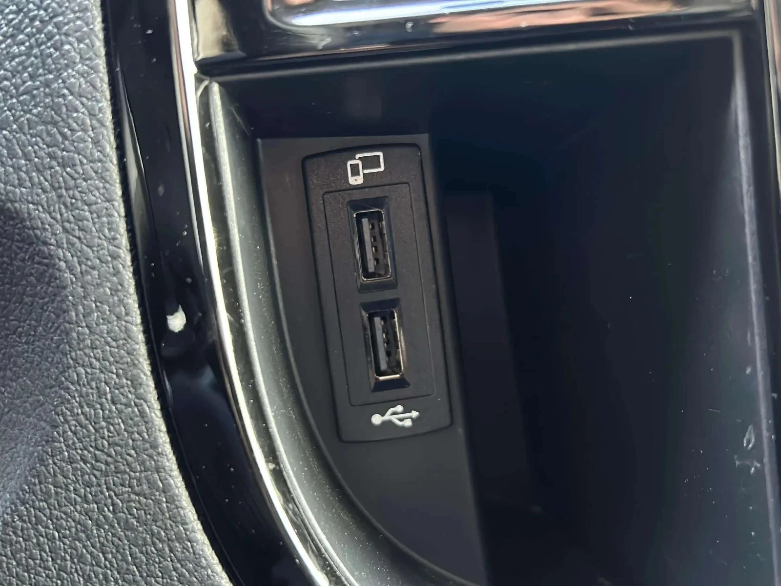 Mercedes-Benz-eVito-image-14