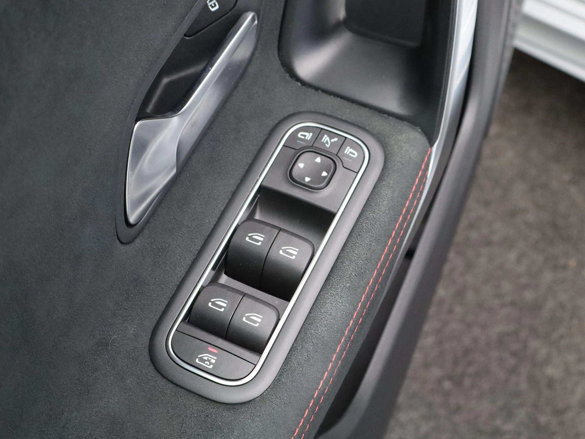 Mercedes-Benz-A-Klasse-image-24
