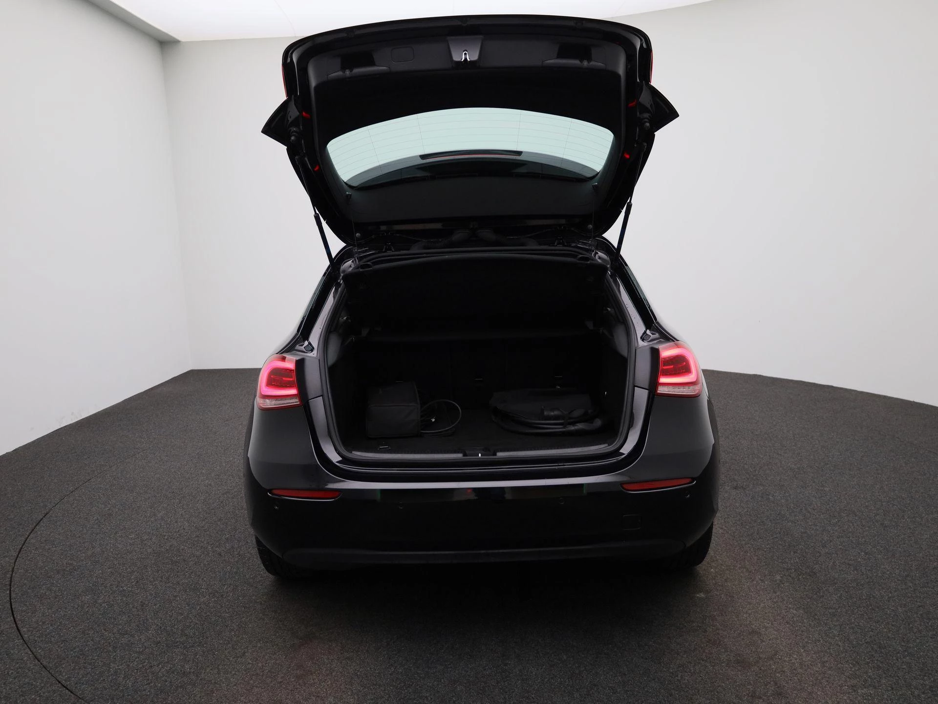 Mercedes-Benz A-Klasse A 250 e Business Solution