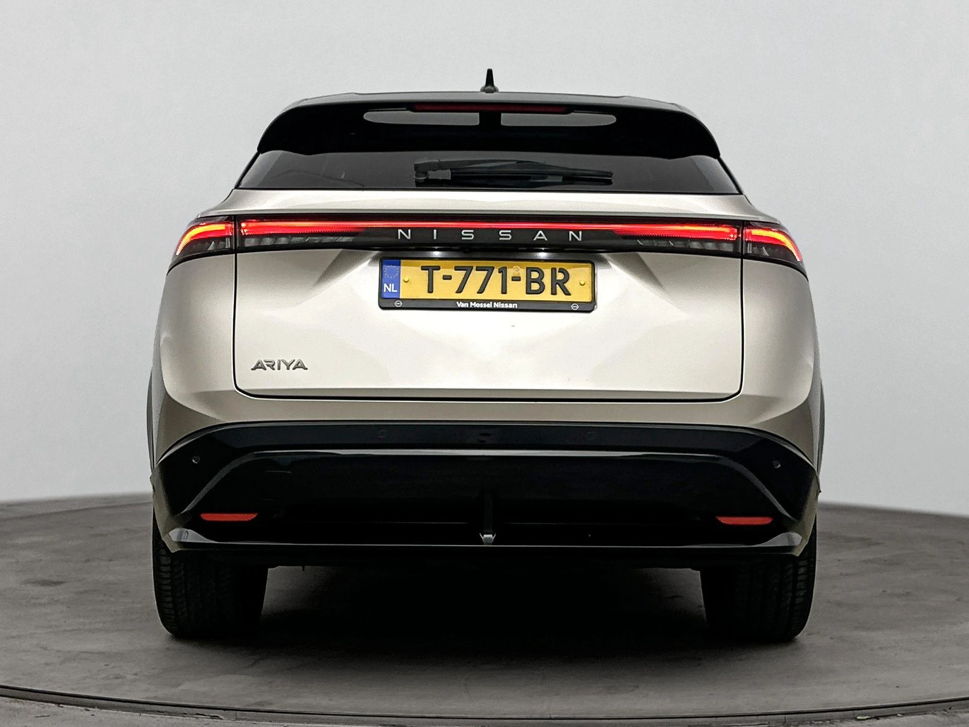 Nissan-ARIYA-image-2