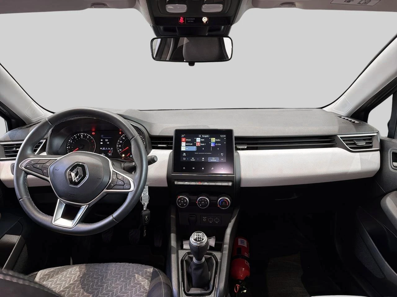 Renault-Clio-image-12
