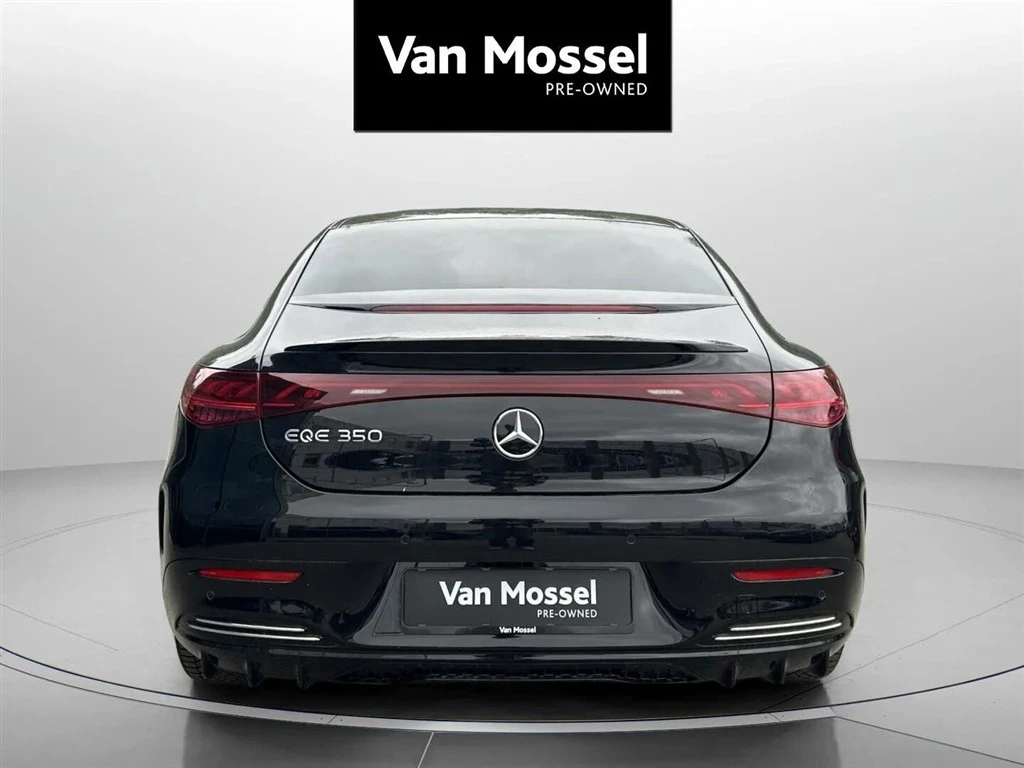 Mercedes-Benz-EQE-image-5