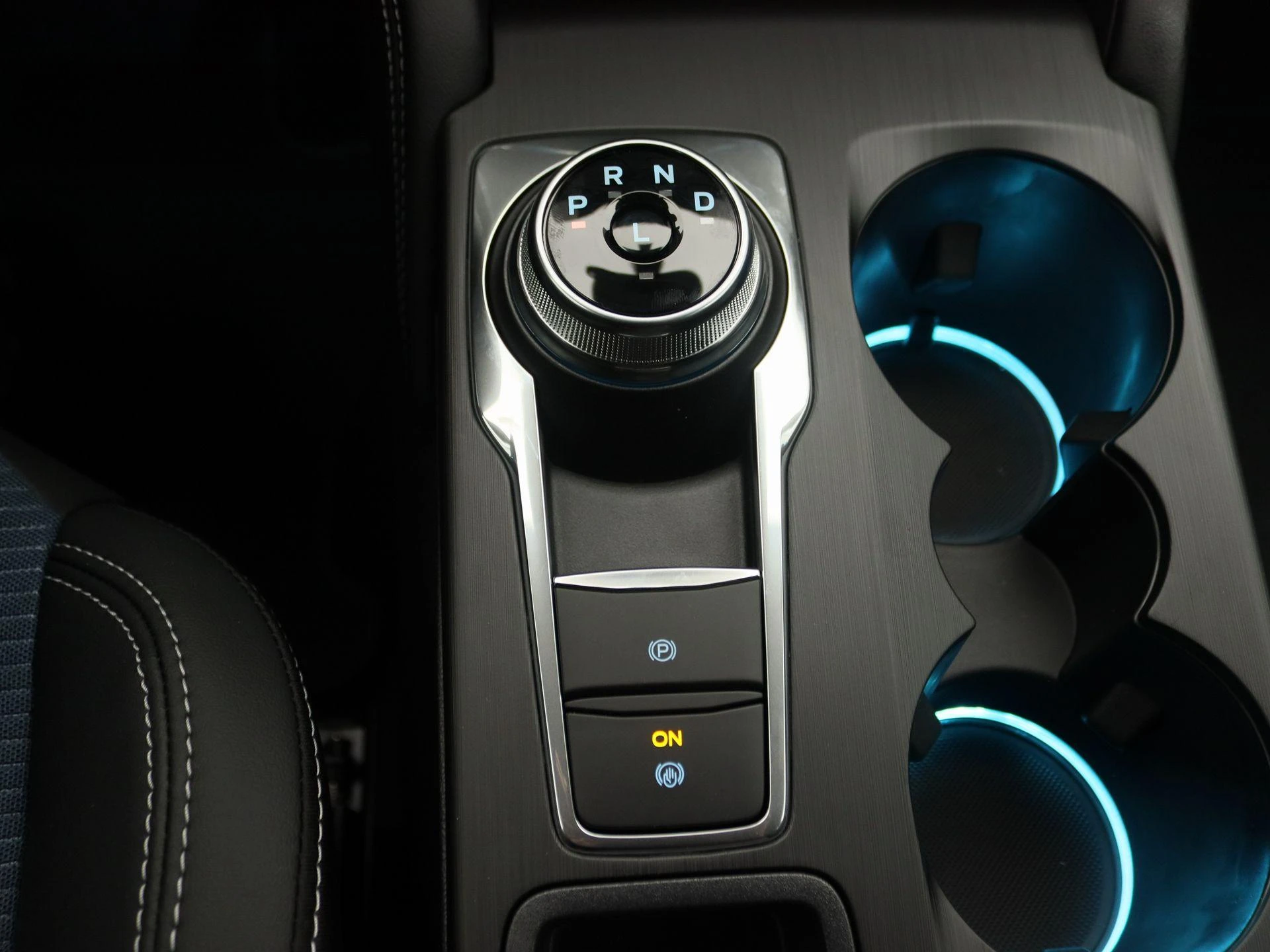 Ford-Kuga-image-10