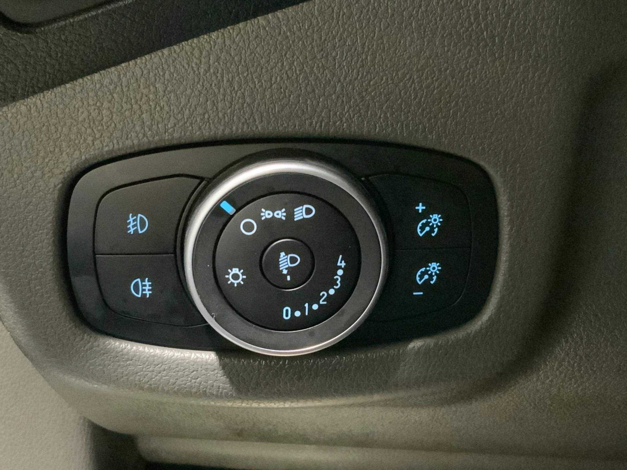 Ford-Transit Connect-image-20