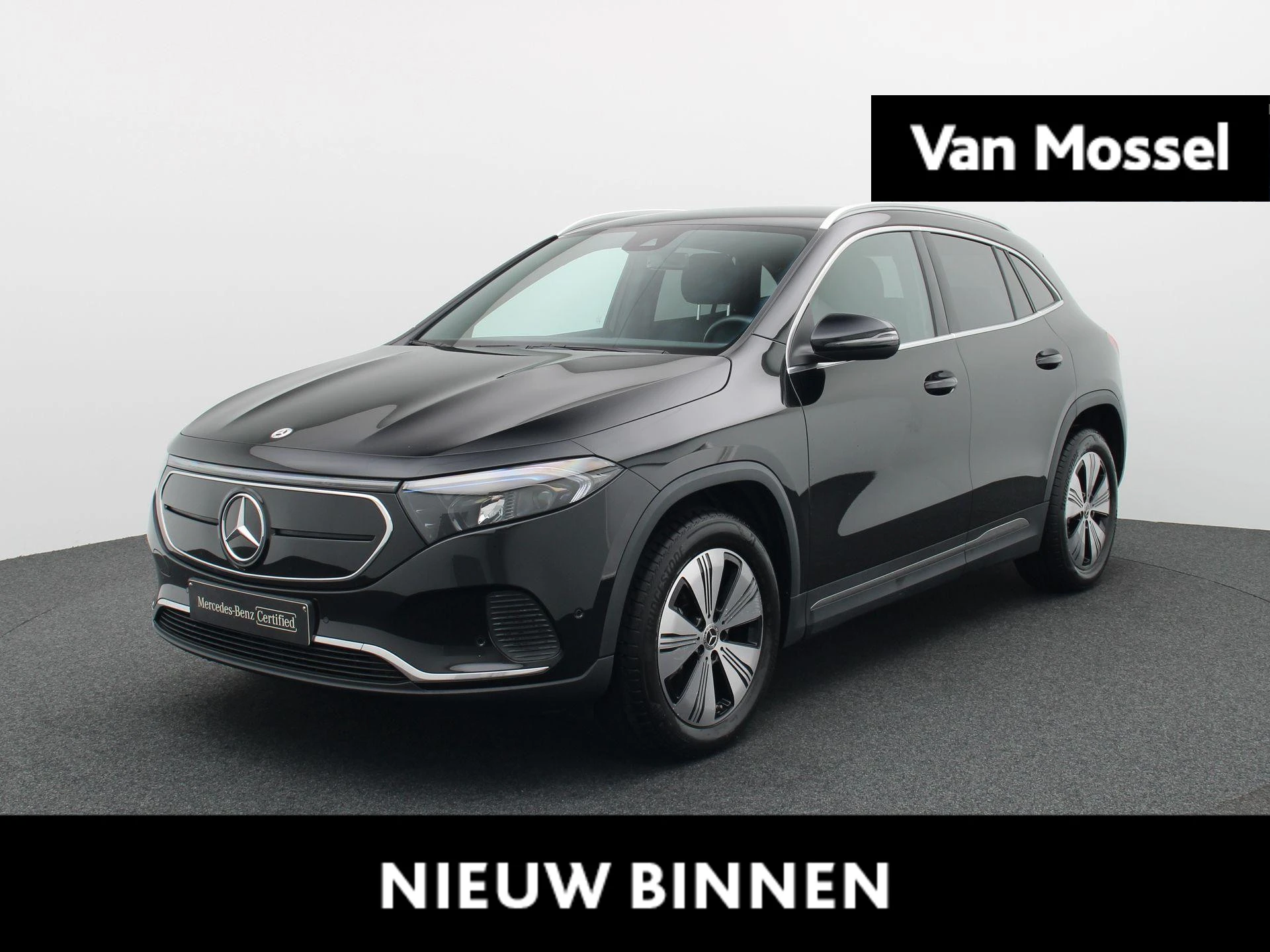 Mercedes-Benz-EQA-image-0