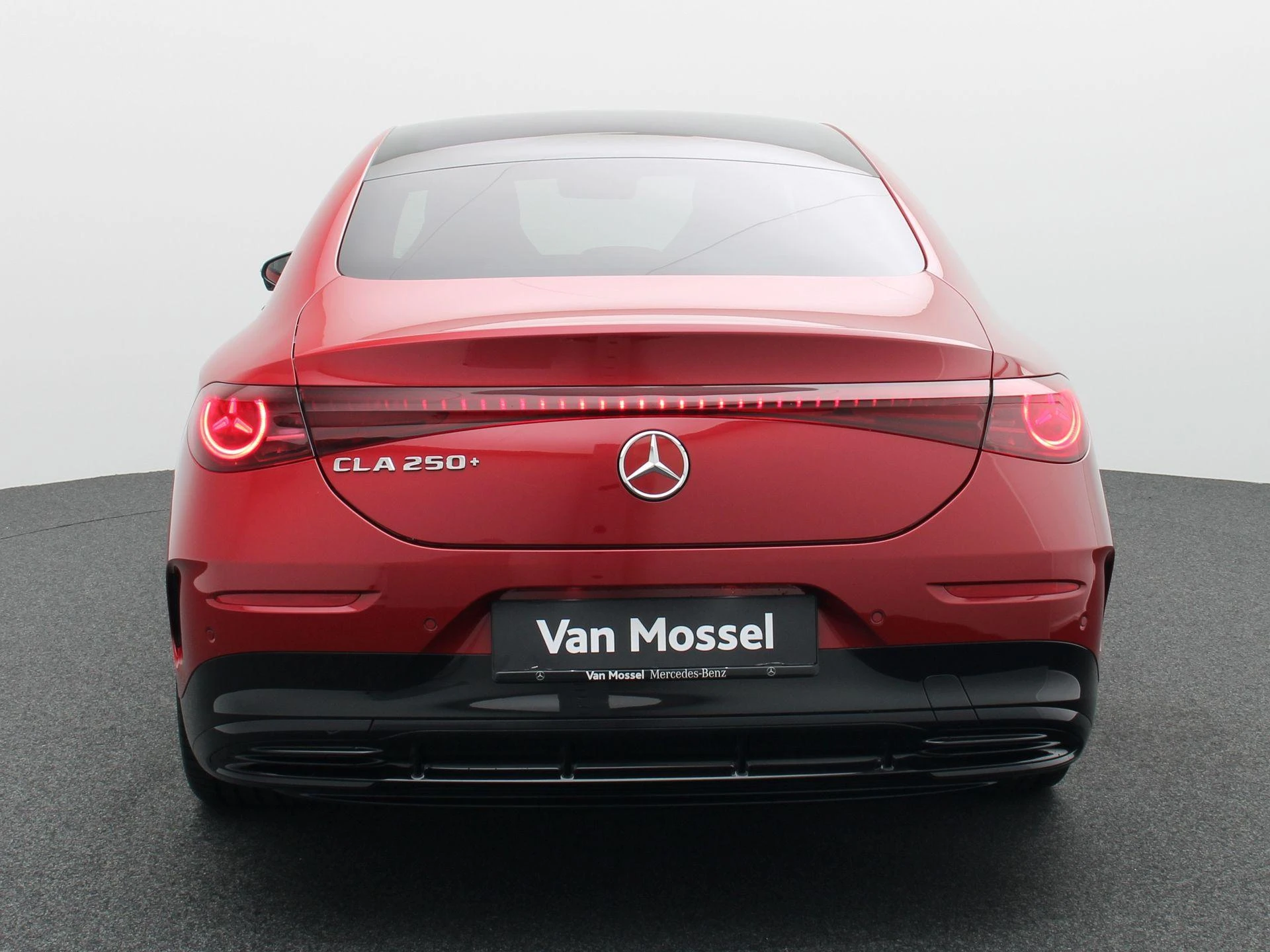 Mercedes-Benz-CLA-image-5