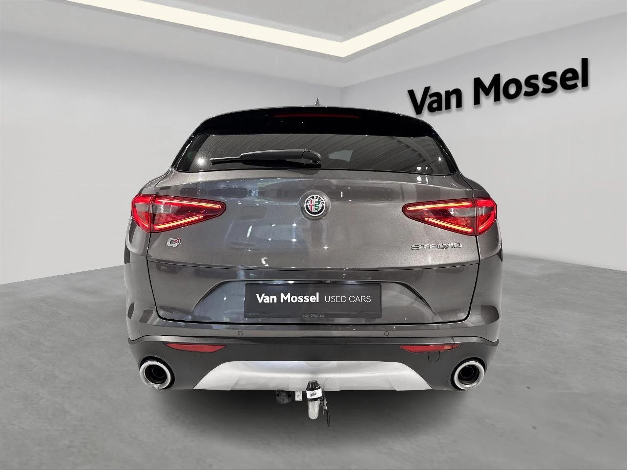 Alfa Romeo-Stelvio-image-1