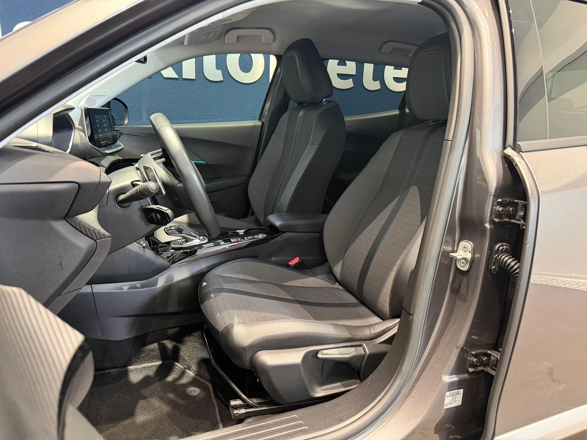 Peugeot-2008-image-14