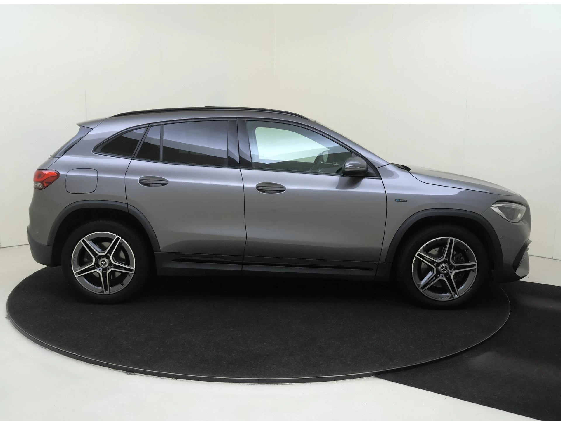 Mercedes-Benz GLA 250 e Business Solution AMG Limited