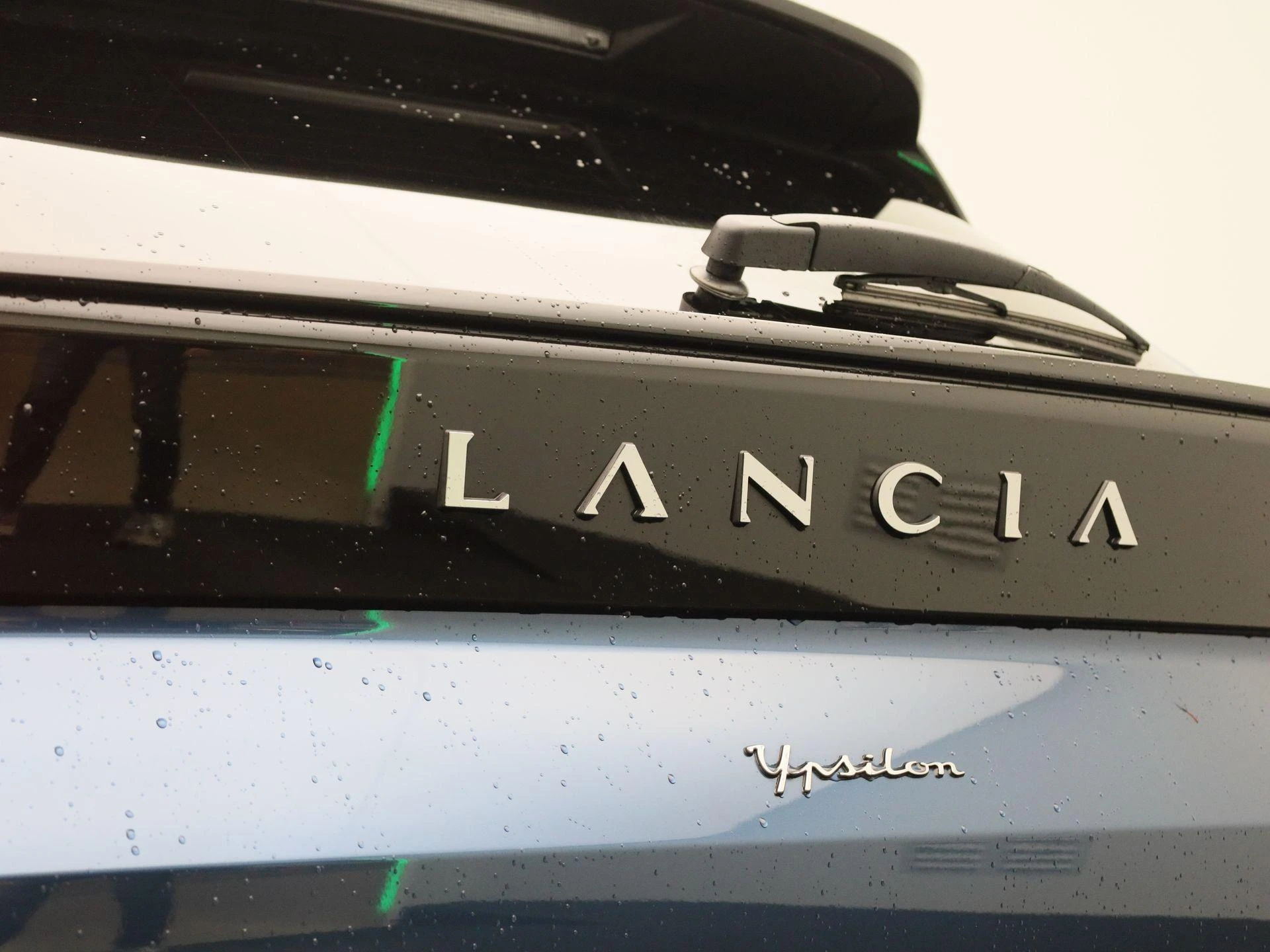 Lancia Ypsilon Edizione Cassina Limitata 51 kWh