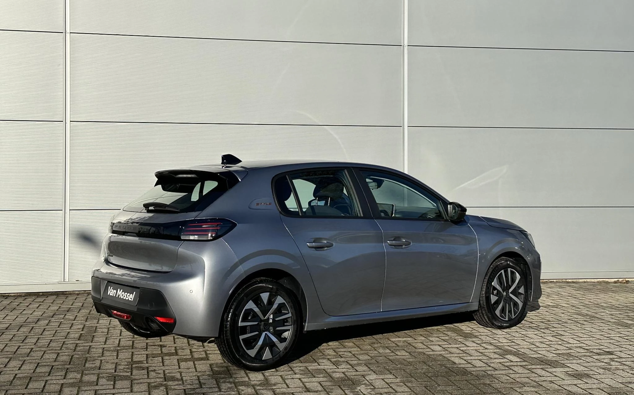 Peugeot-208-image-7