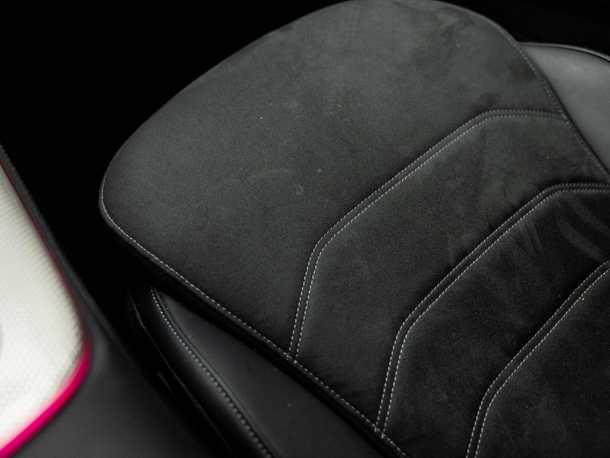 Mercedes-Benz-E-Klasse-image-41
