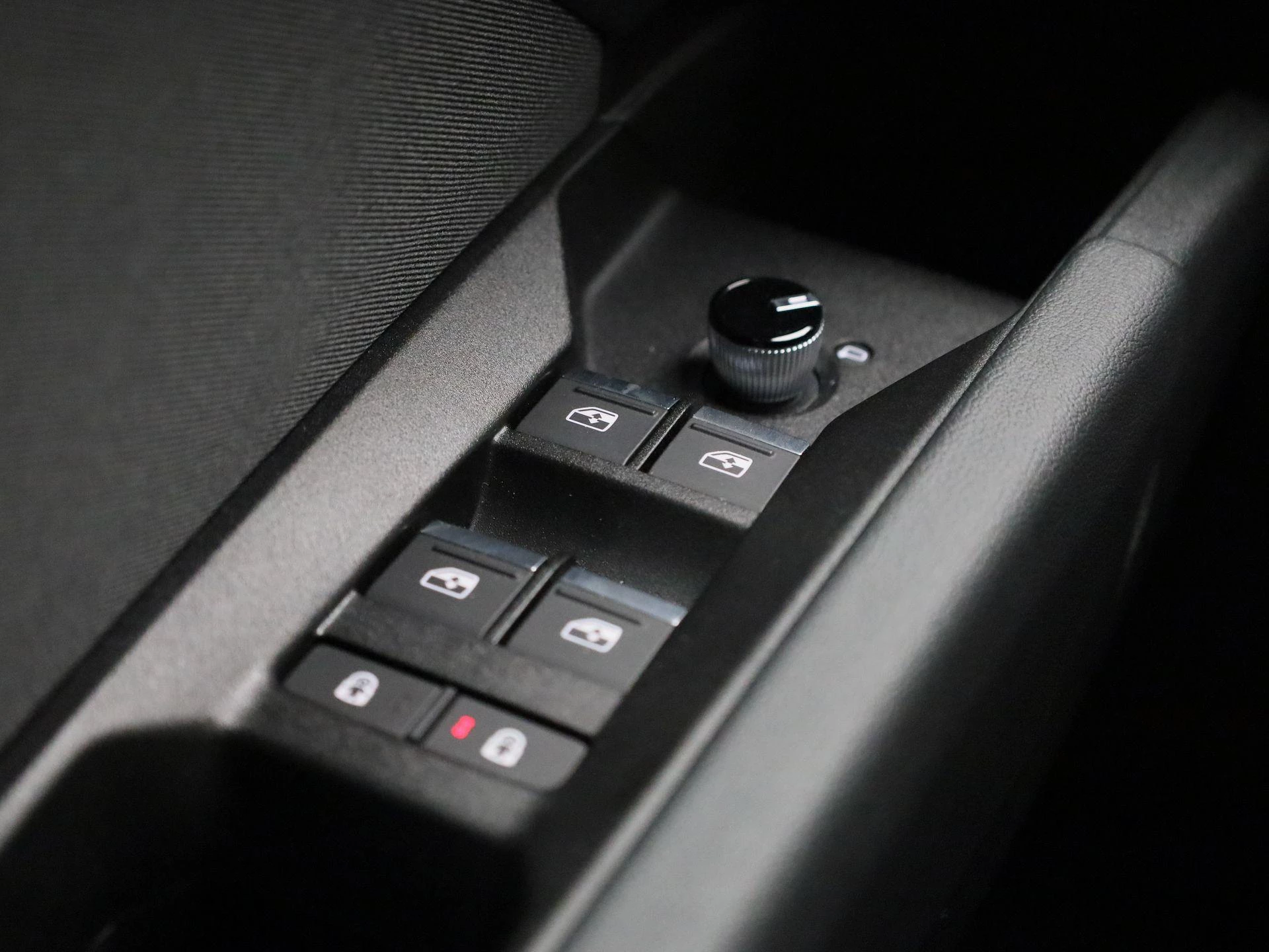 Audi-Q4 e-tron-image-35