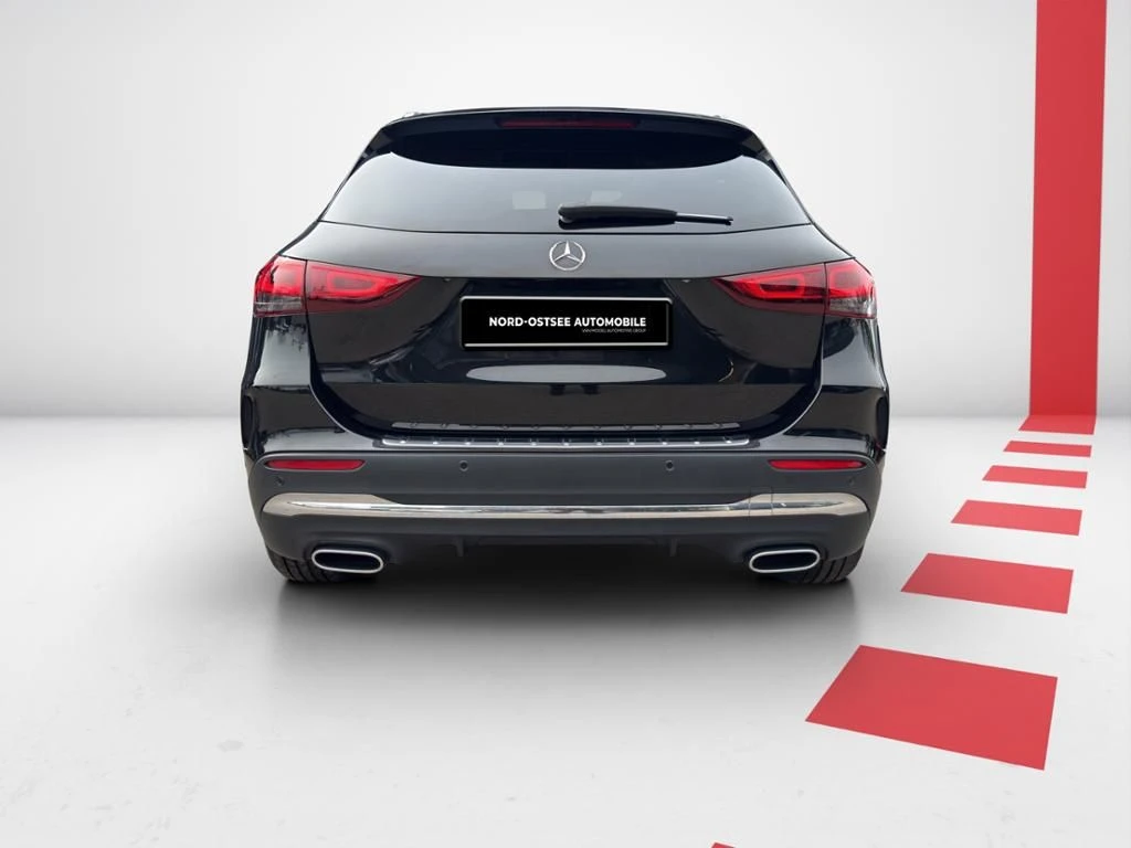 Mercedes-Benz-GLA 250-image-8