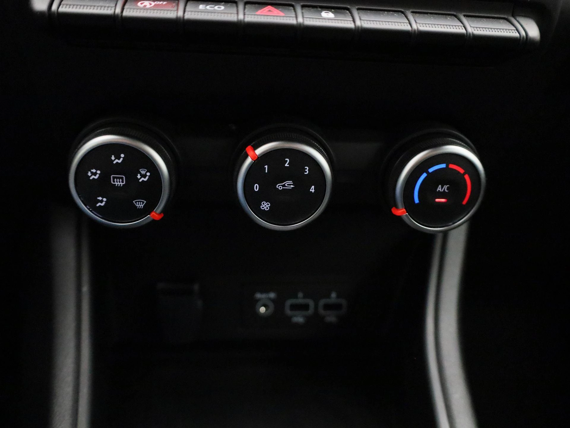 Renault-Captur-image-19