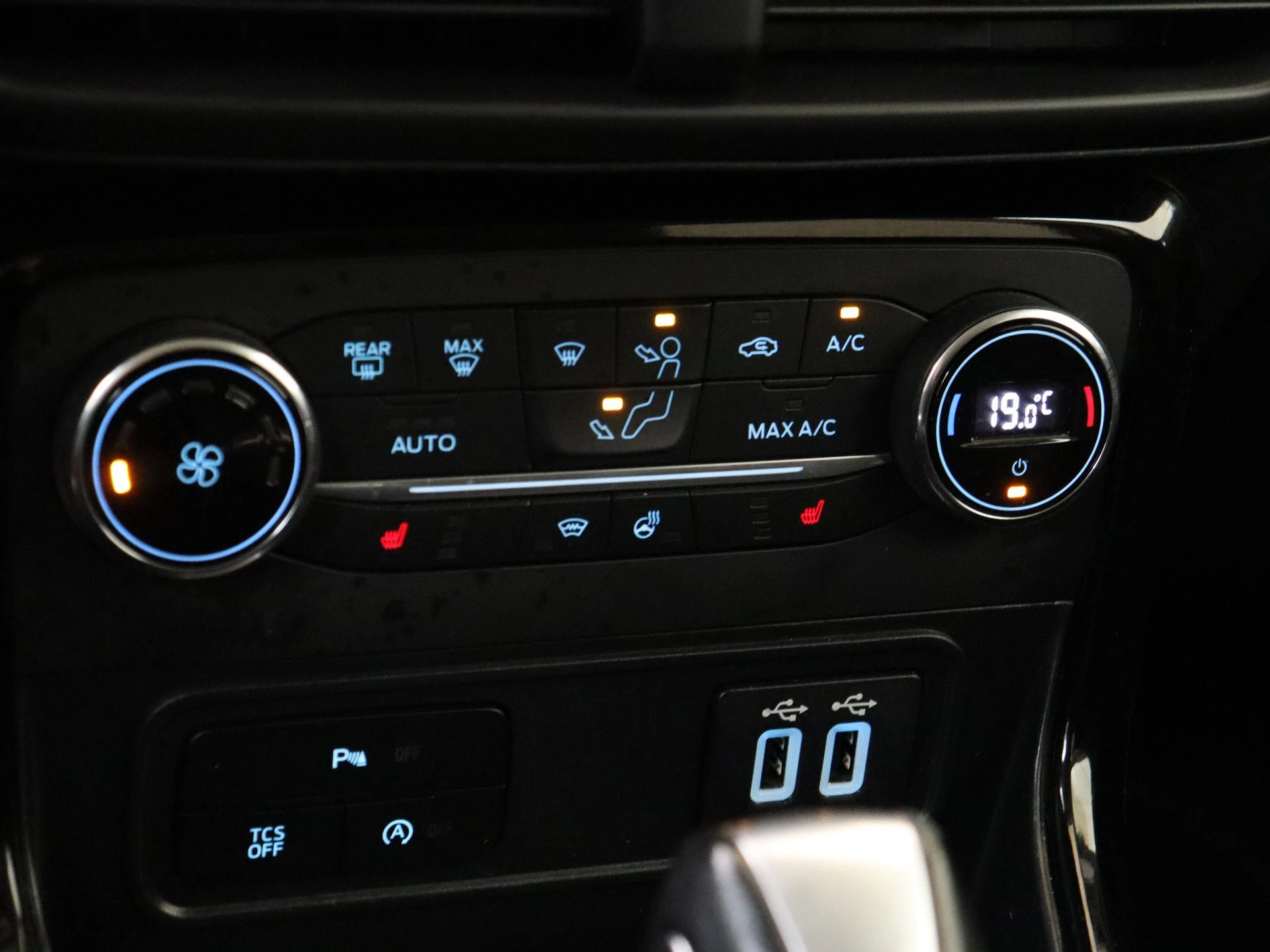 Ford-EcoSport-image-19