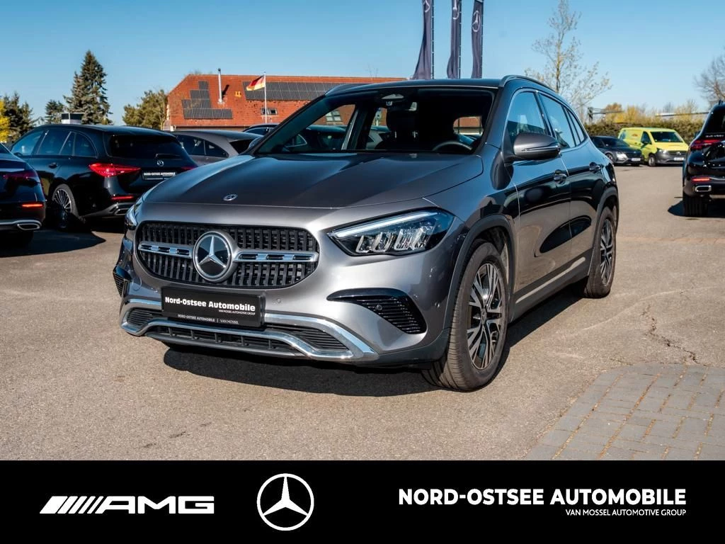 Mercedes-Benz-GLA-image-5