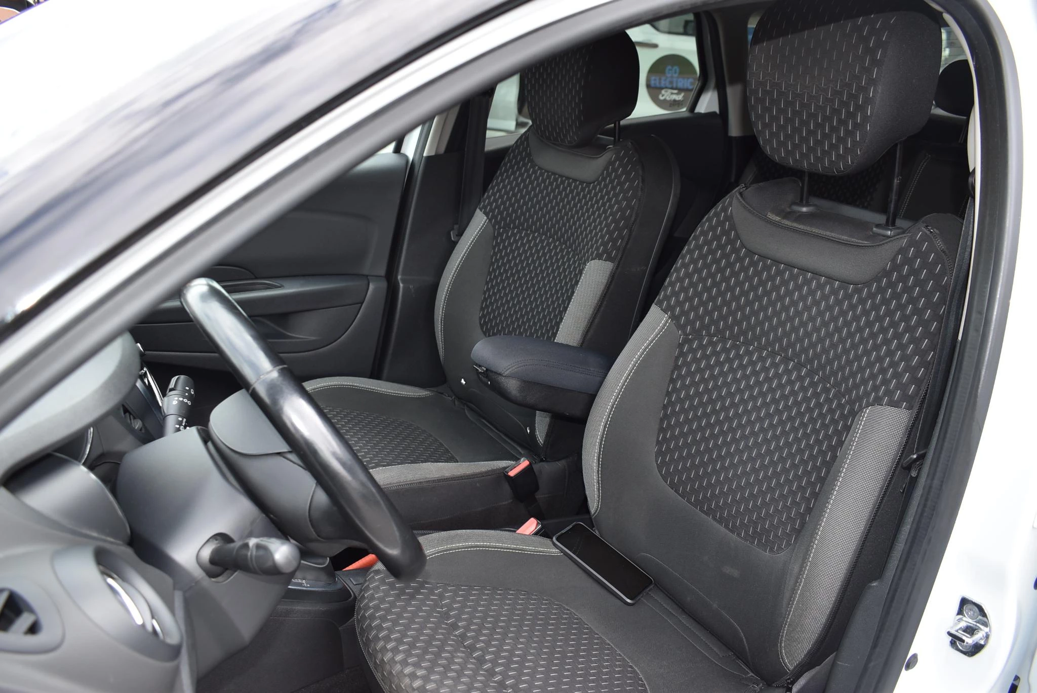 Renault-Captur-image-24