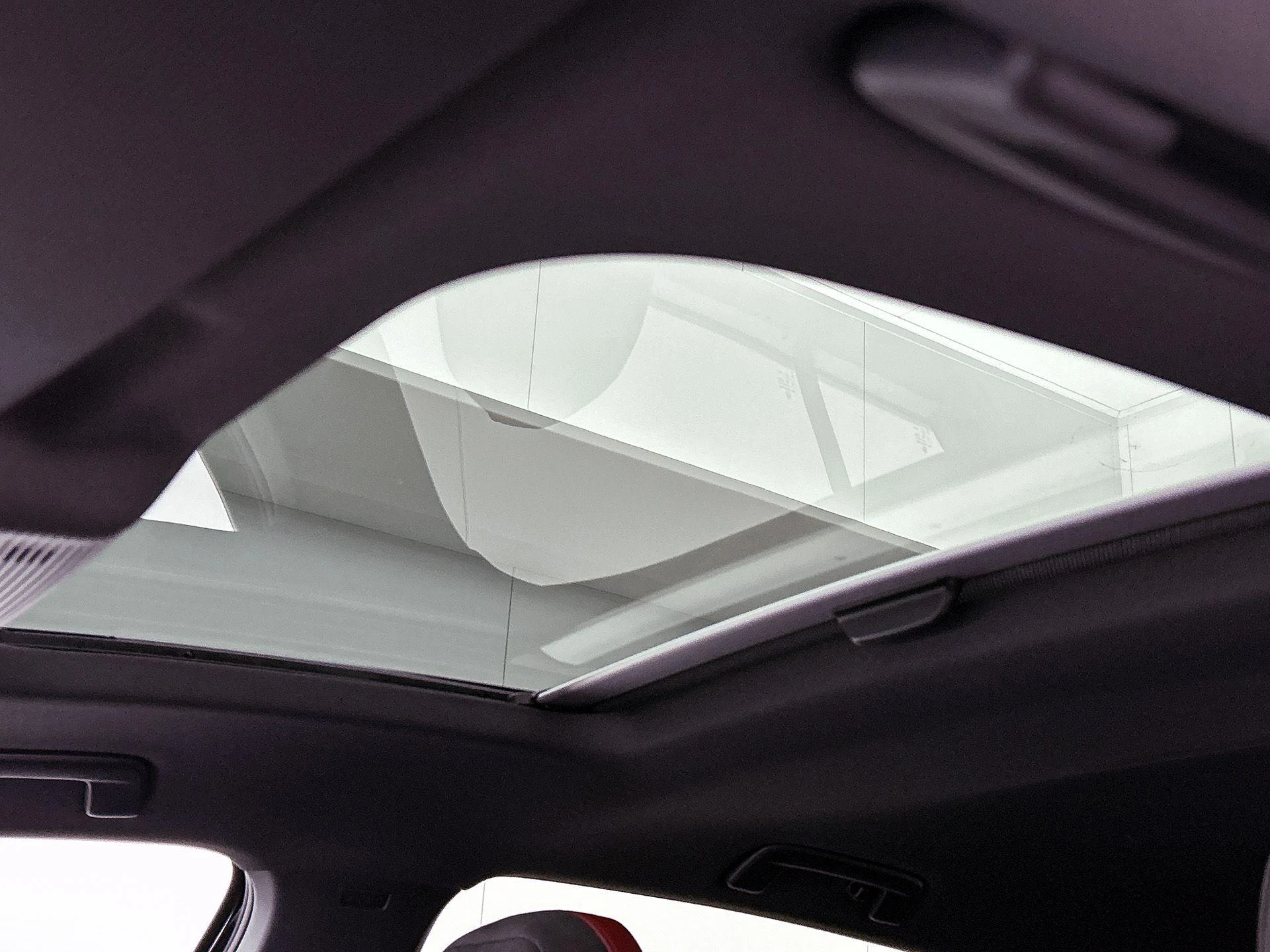 Volkswagen-Golf-image-42