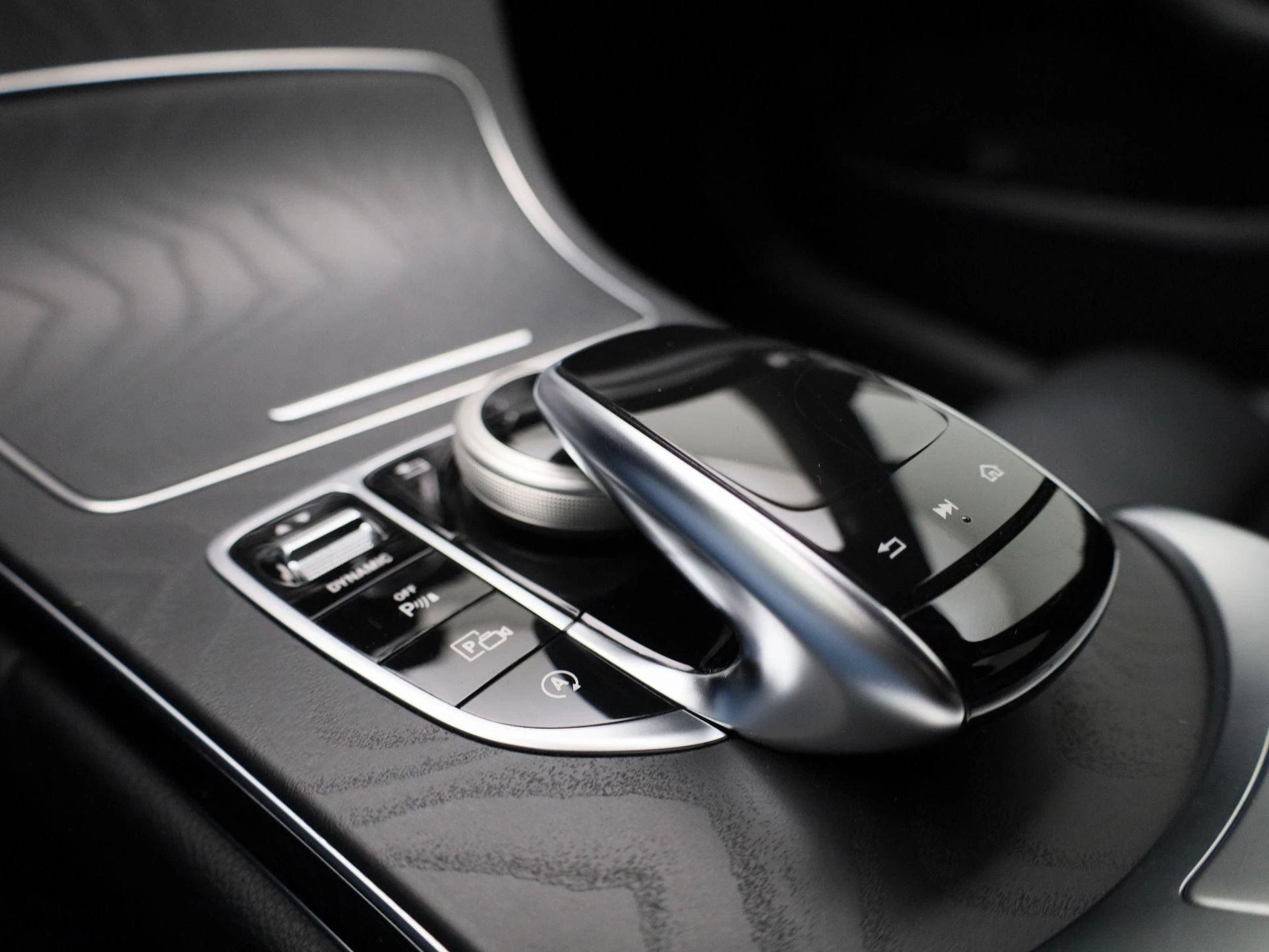 Mercedes-Benz C-Klasse 160 Business Solution AMG Plus Upgrade Edition