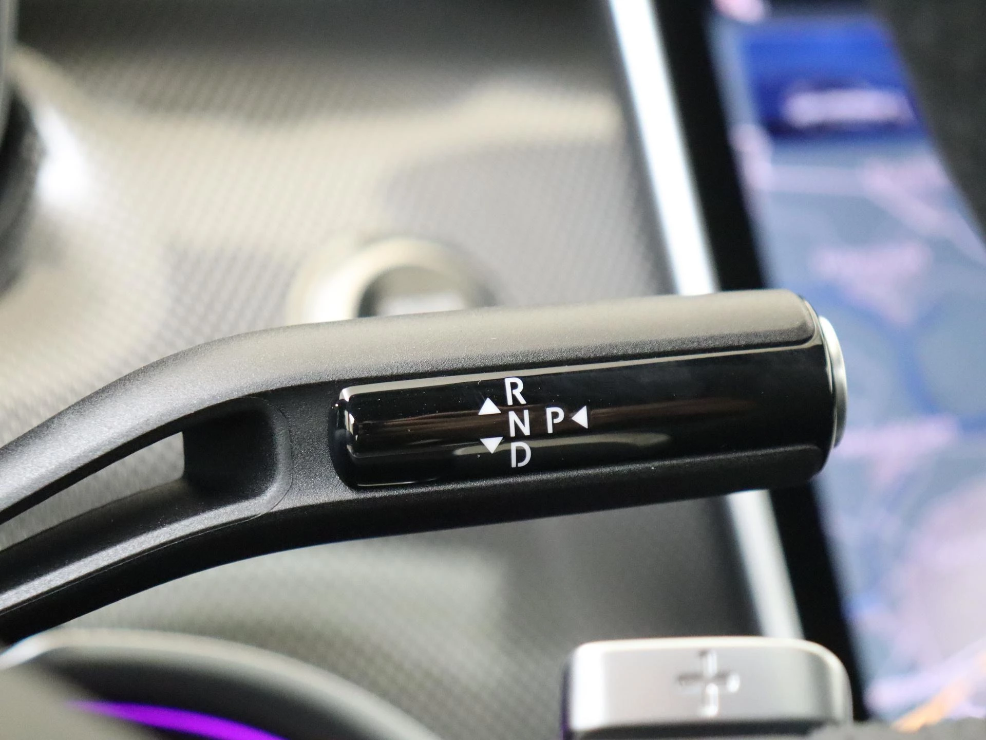 Mercedes-Benz-C-Klasse-image-17