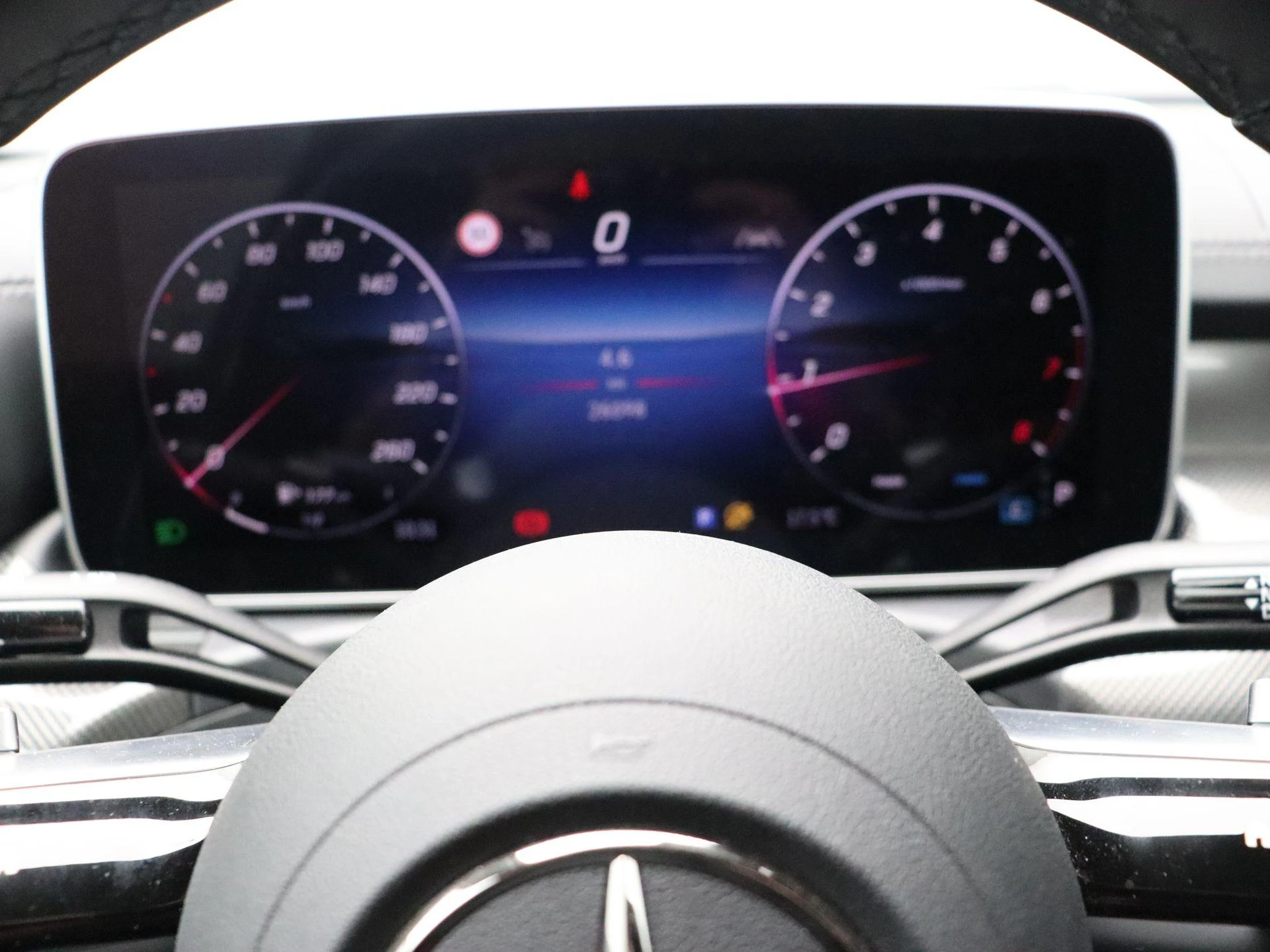 Mercedes-Benz-C-Klasse-image-13
