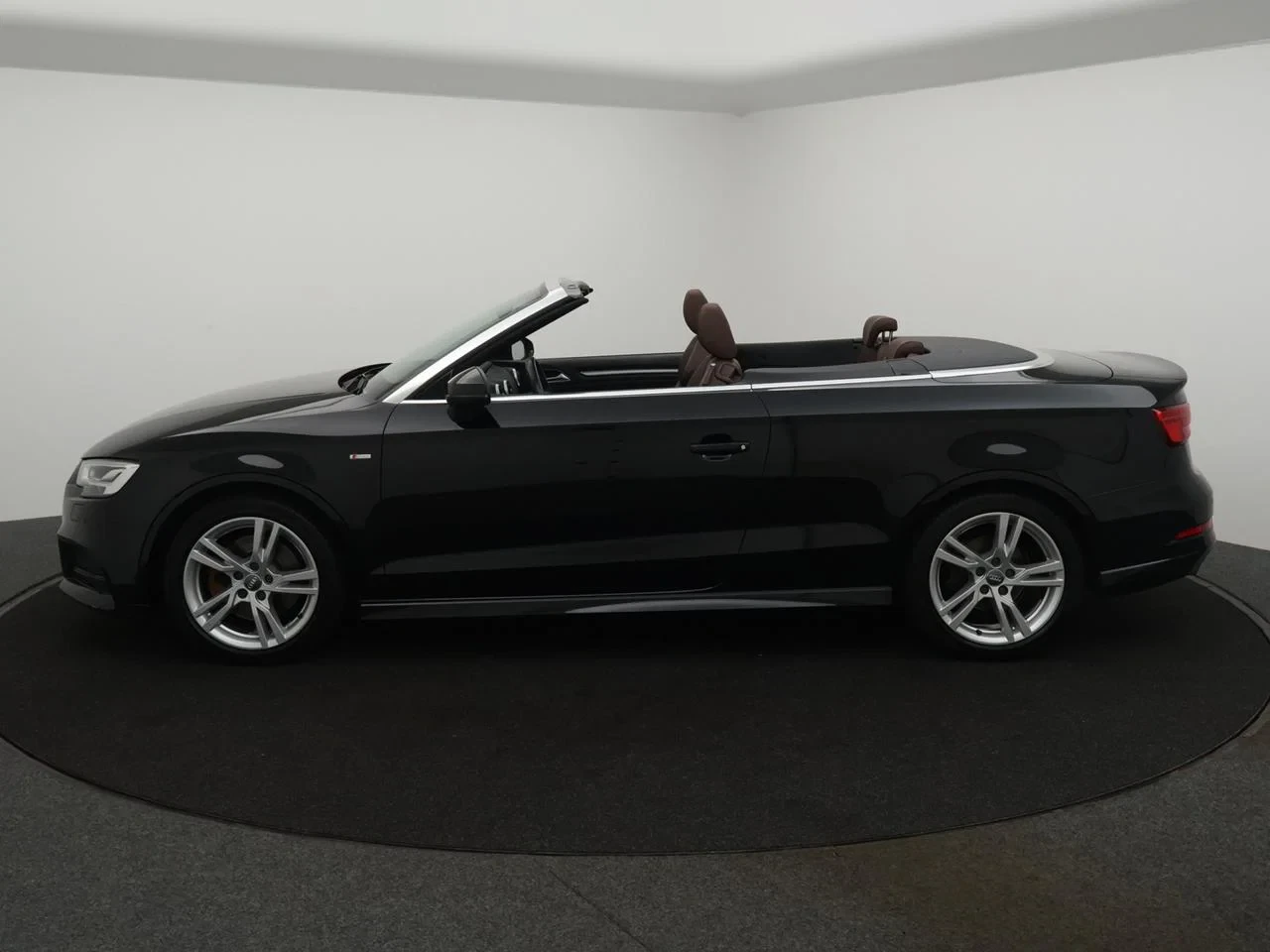 Audi A3 Cabriolet Audi A3 Cabriolet 40TFSI QUATTRO 190PK *AUTOMAAT*BRUINE LEDER*CRUISE*VIRTUAL COCKPIT*NAVI*APP-CONNECT*...*