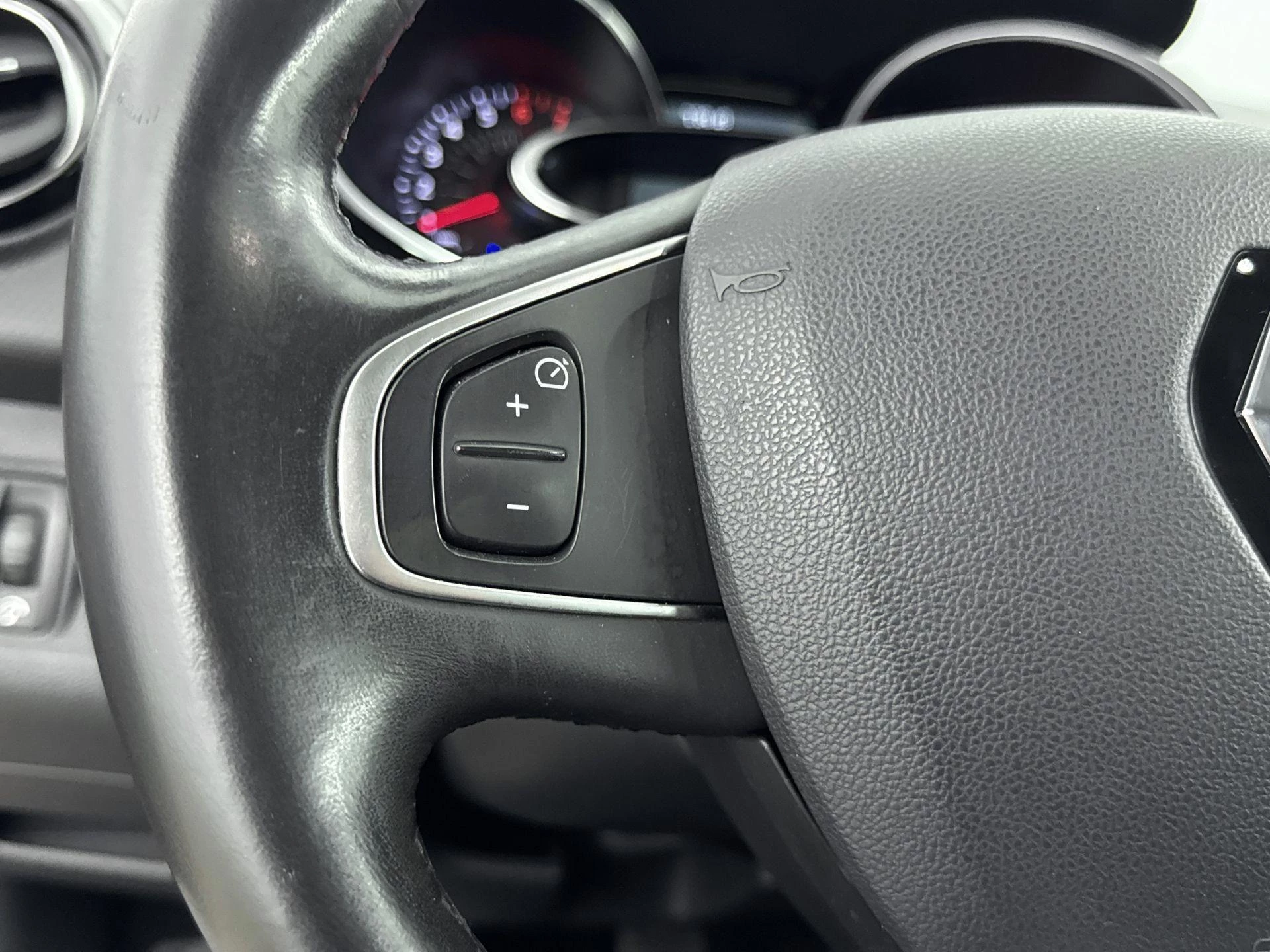 Renault-Clio-image-5