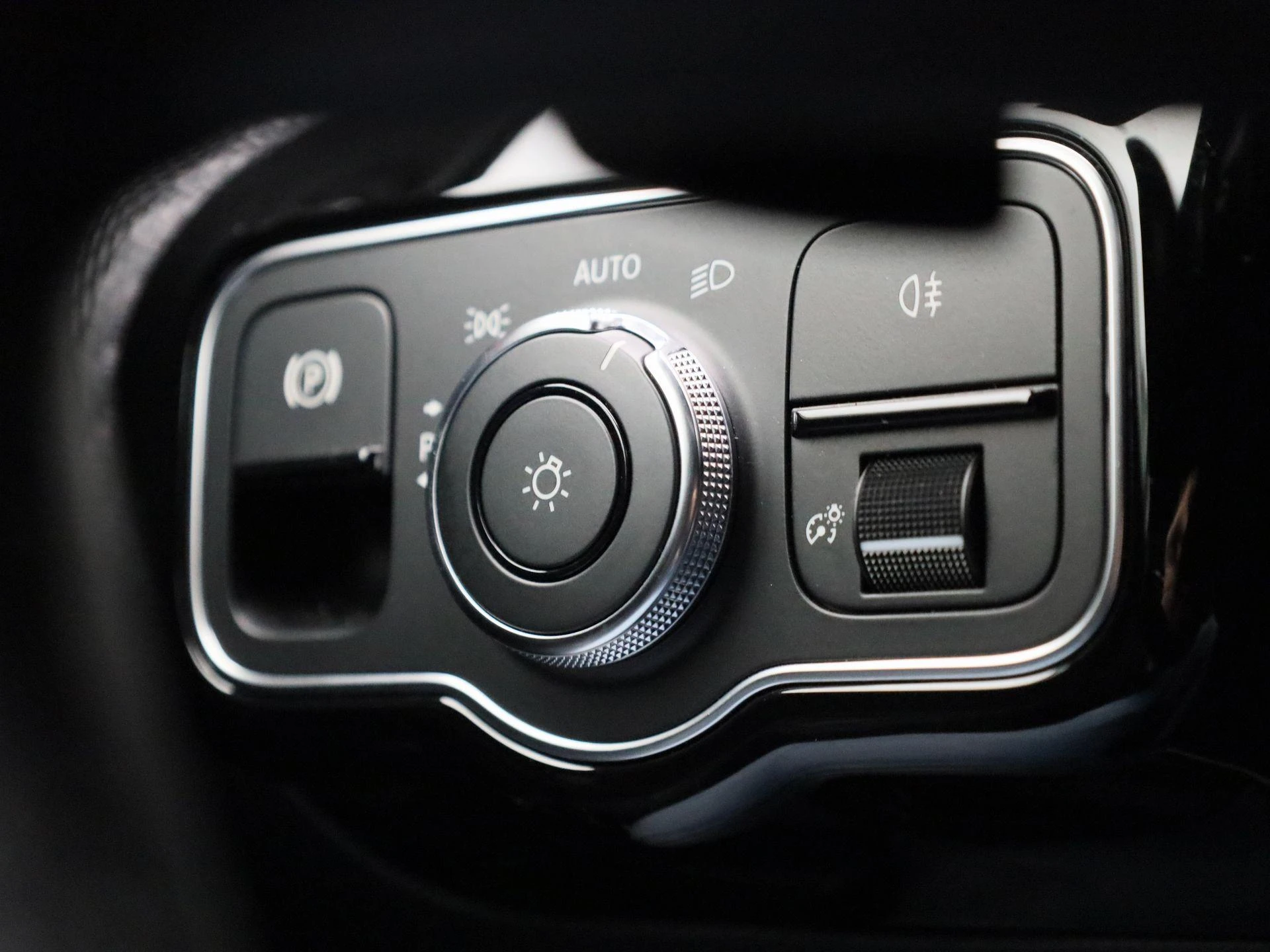 Mercedes-Benz-A-Klasse-image-17
