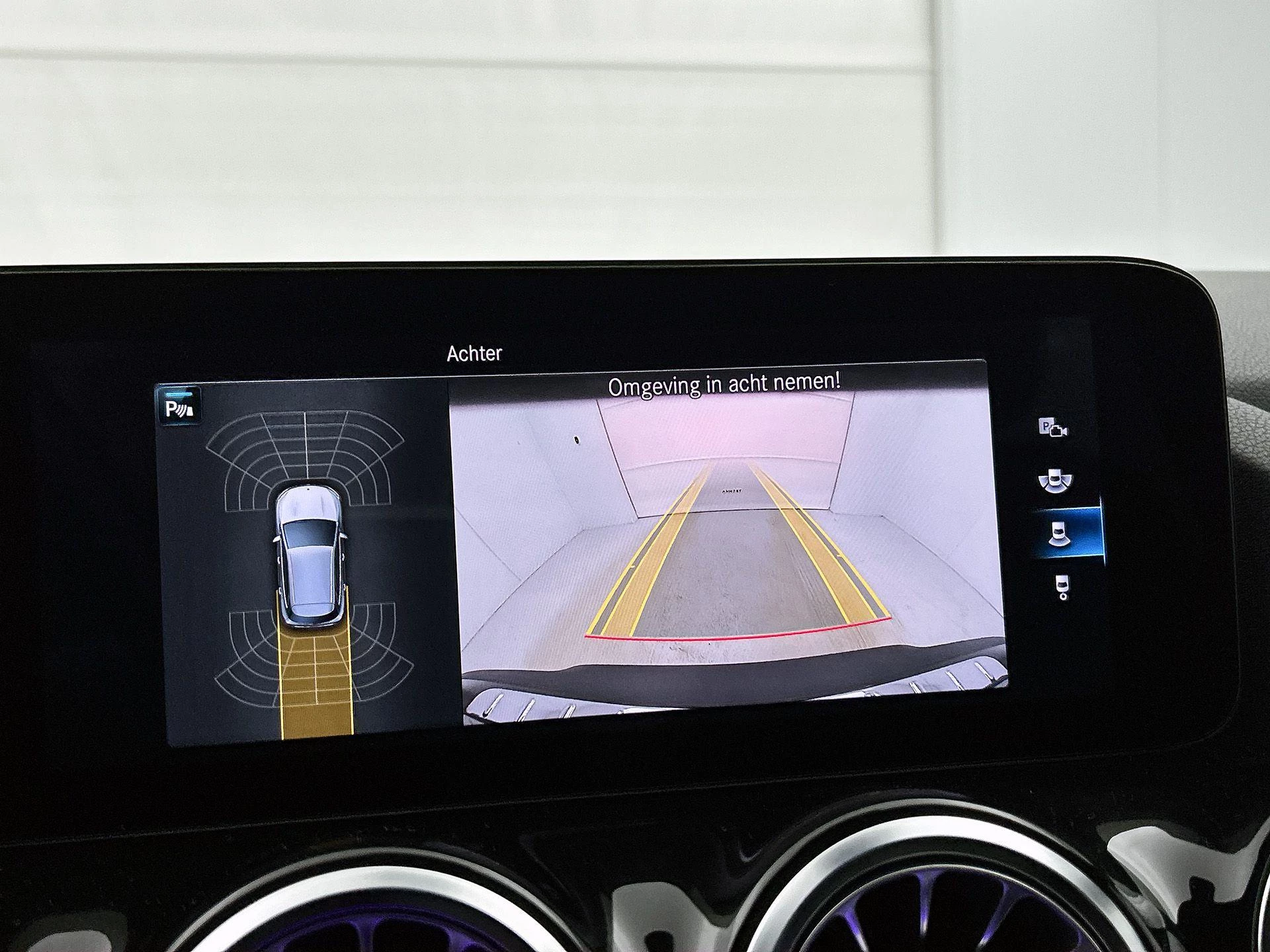 Mercedes-Benz-EQA-image-10