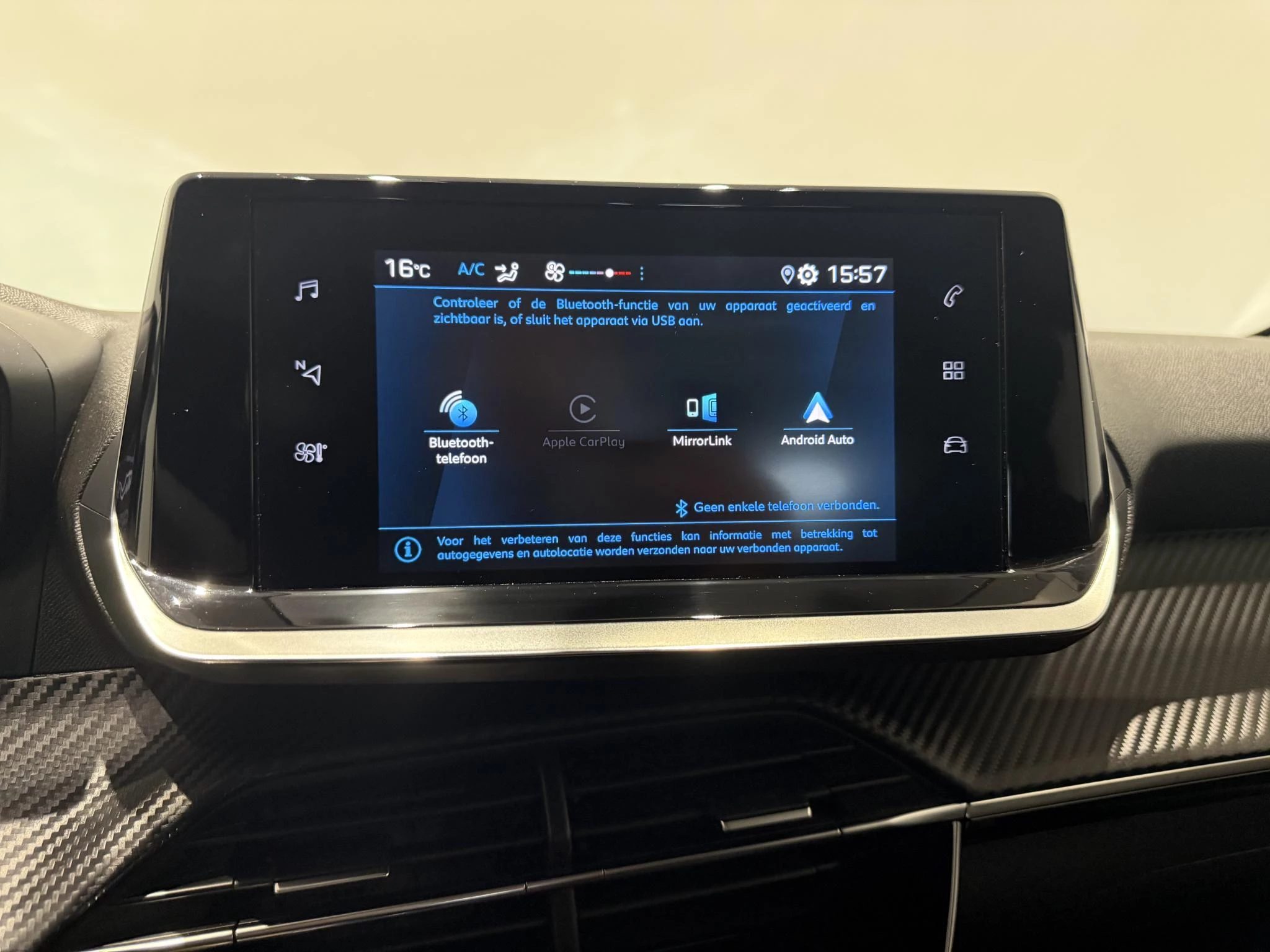 Peugeot-208-image-17