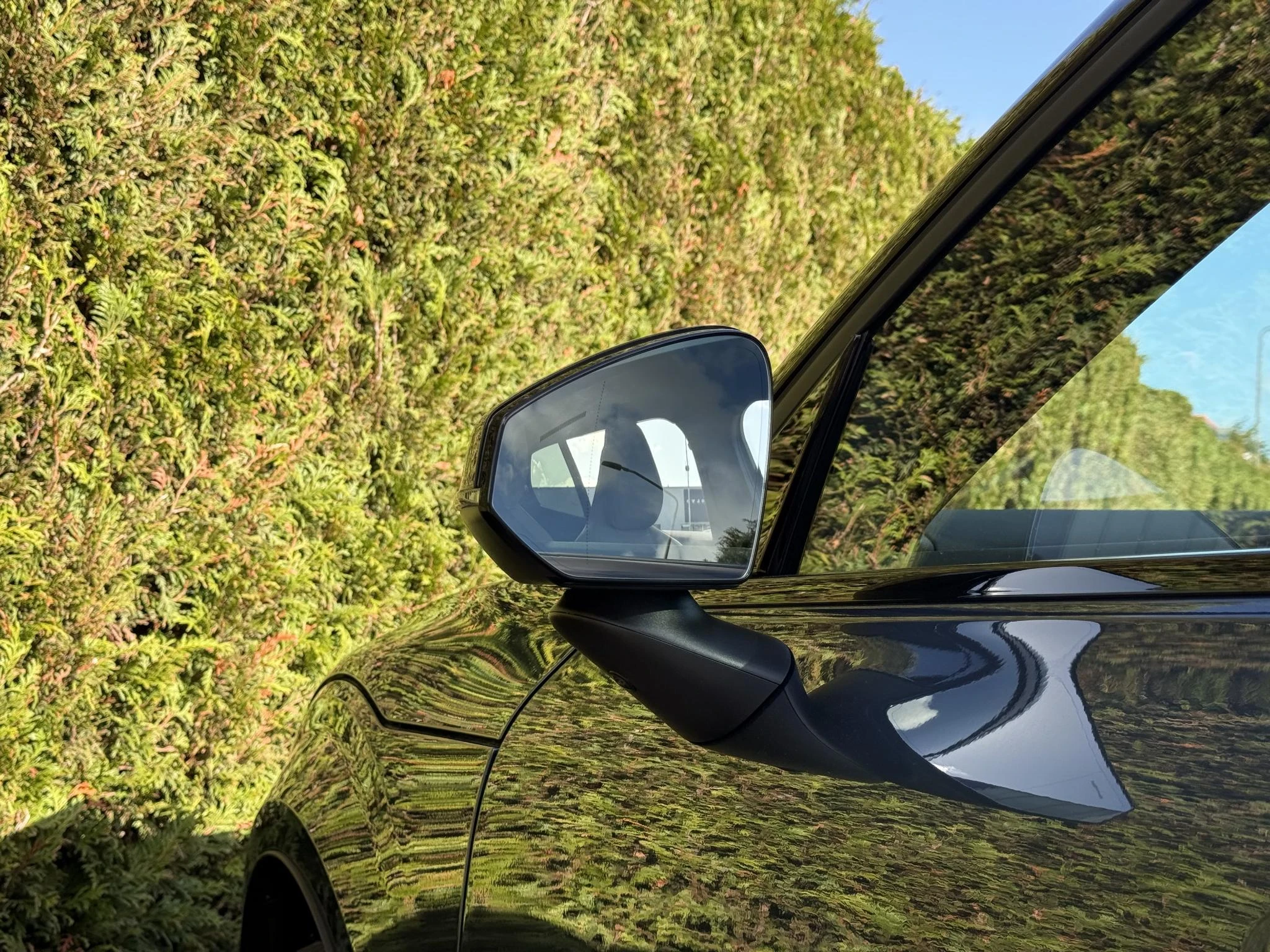 Volvo-EX30-image-15