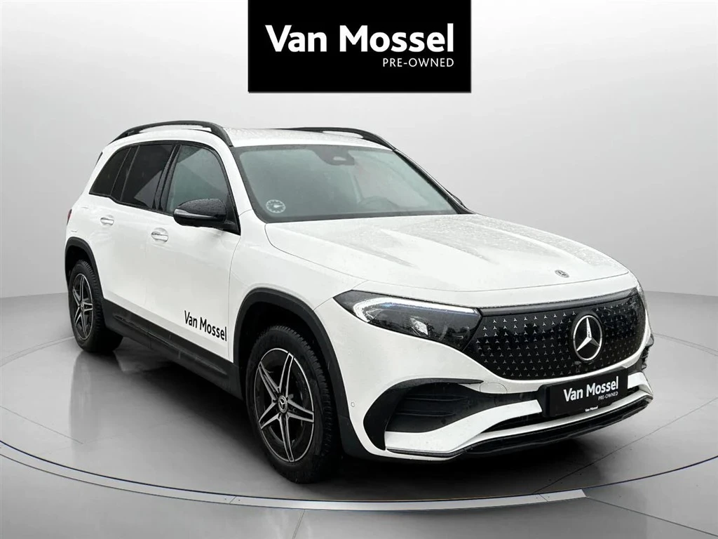 Mercedes-Benz-EQB-image-2