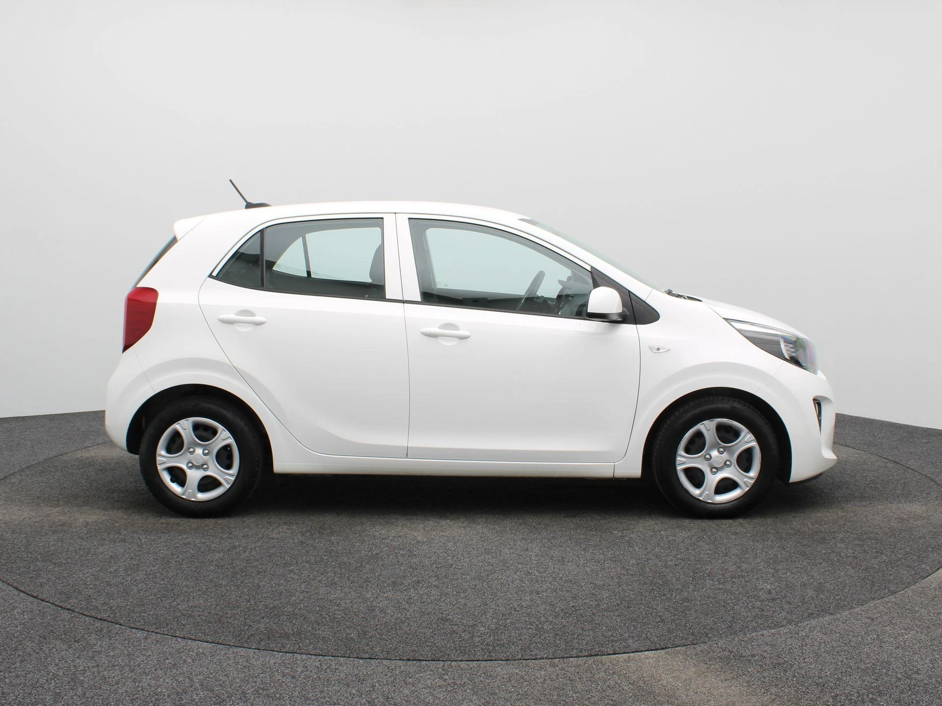 Kia-Picanto-image-5