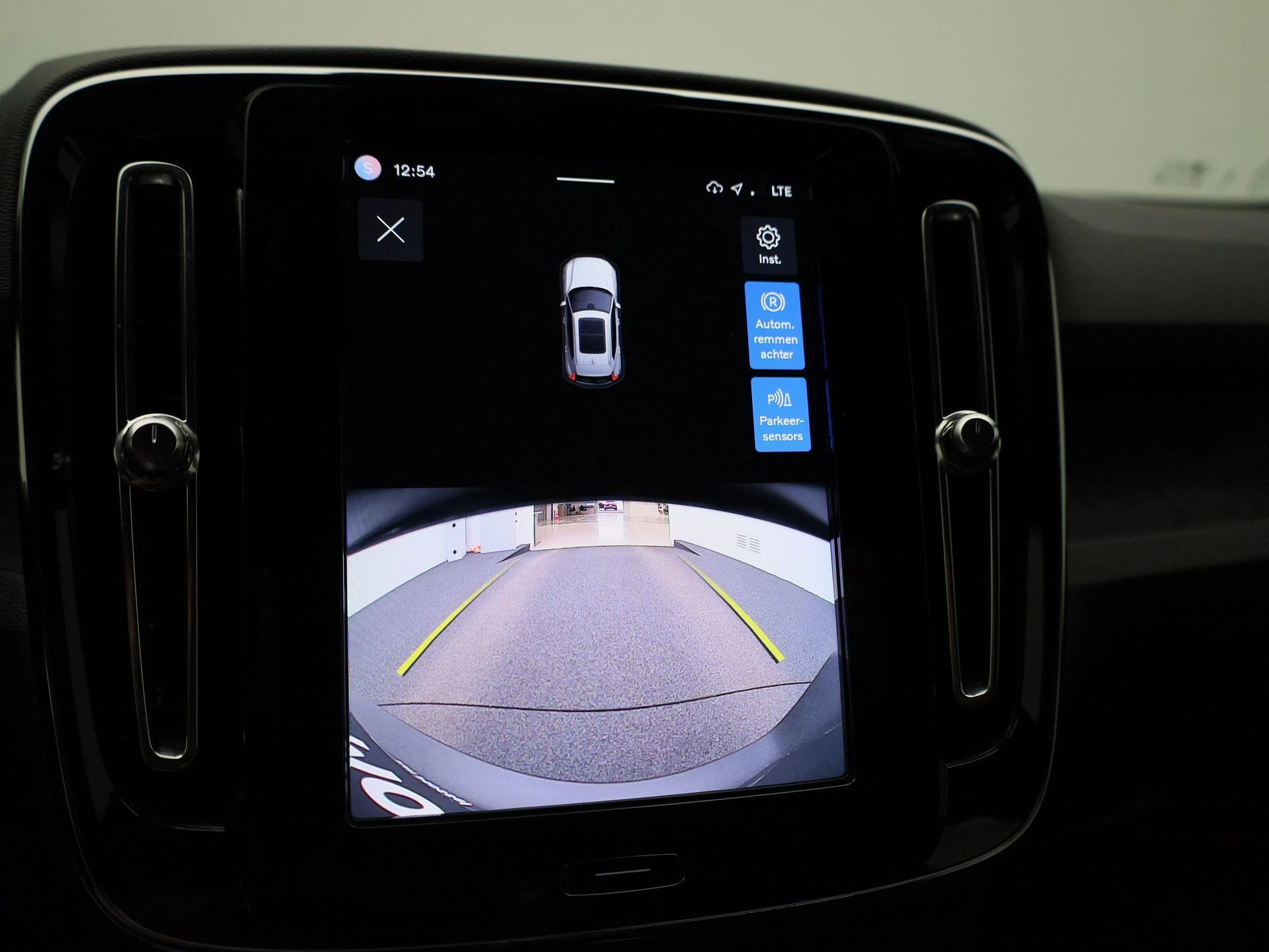 Volvo-XC40-image-28