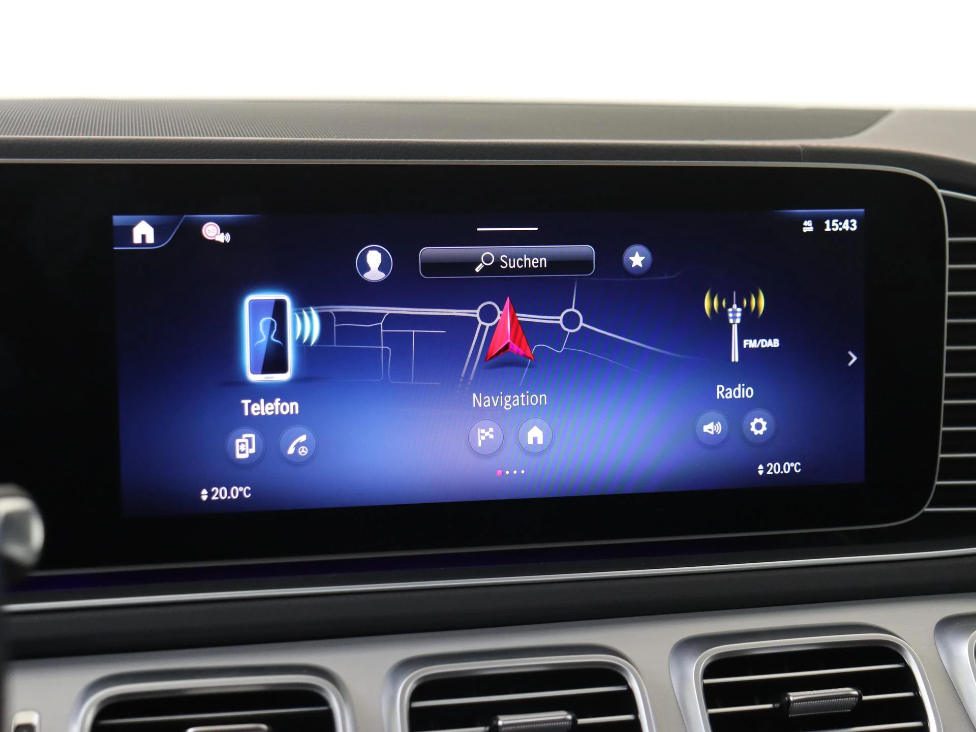 Mercedes-Benz-GLE-image-25
