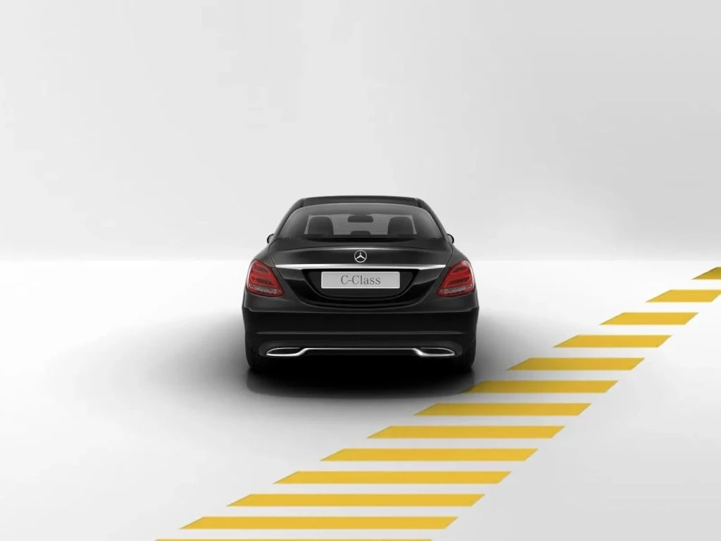 Mercedes-Benz-C-Klasse 200 d-image-4