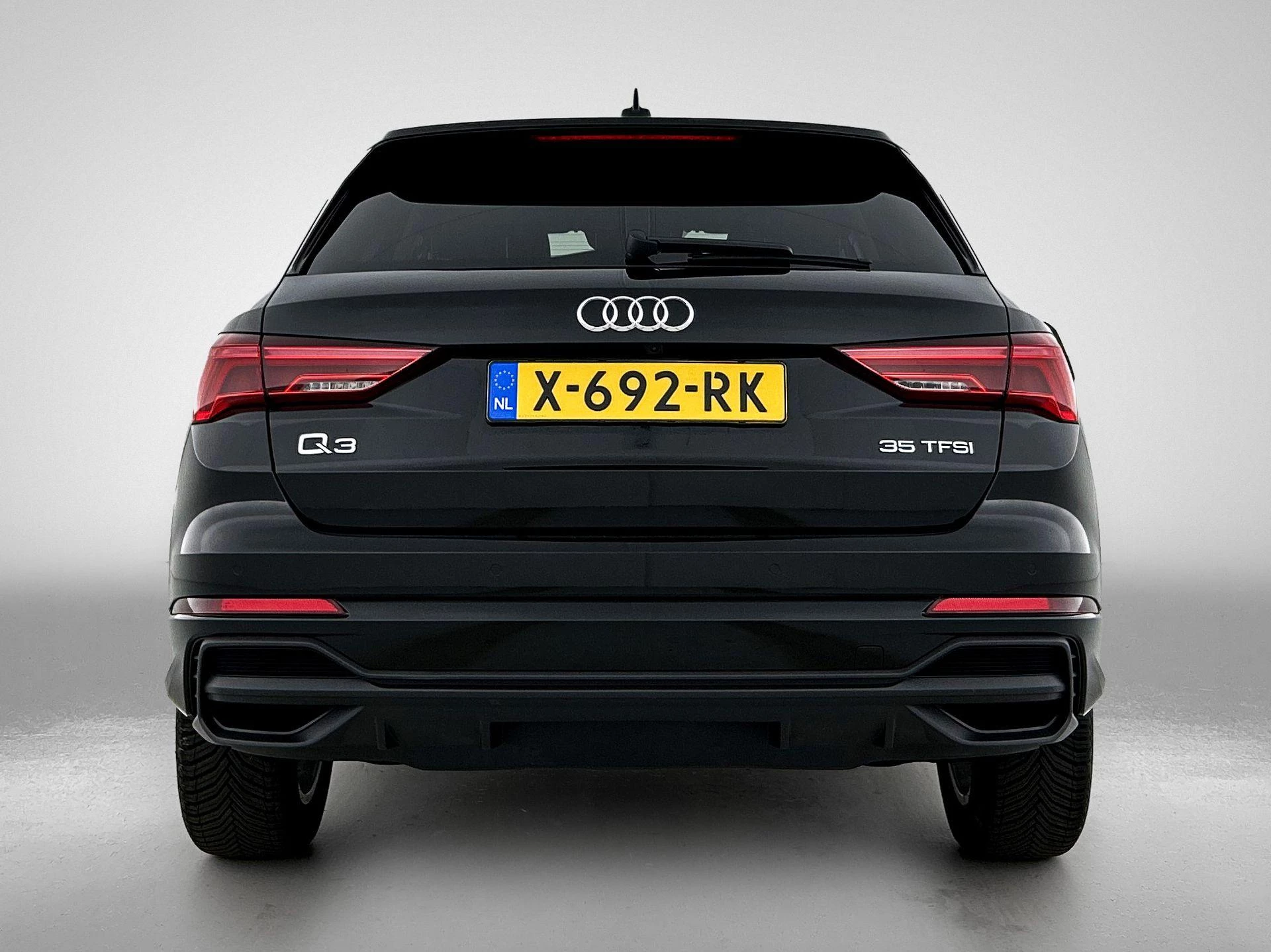 Audi Q3 35 TFSI S edition 150 PK