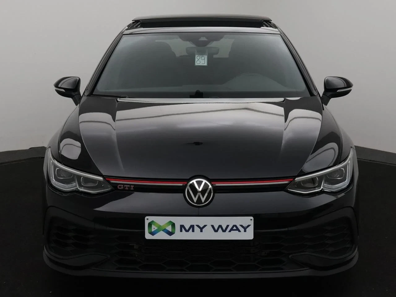 Volkswagen-Golf-image-8