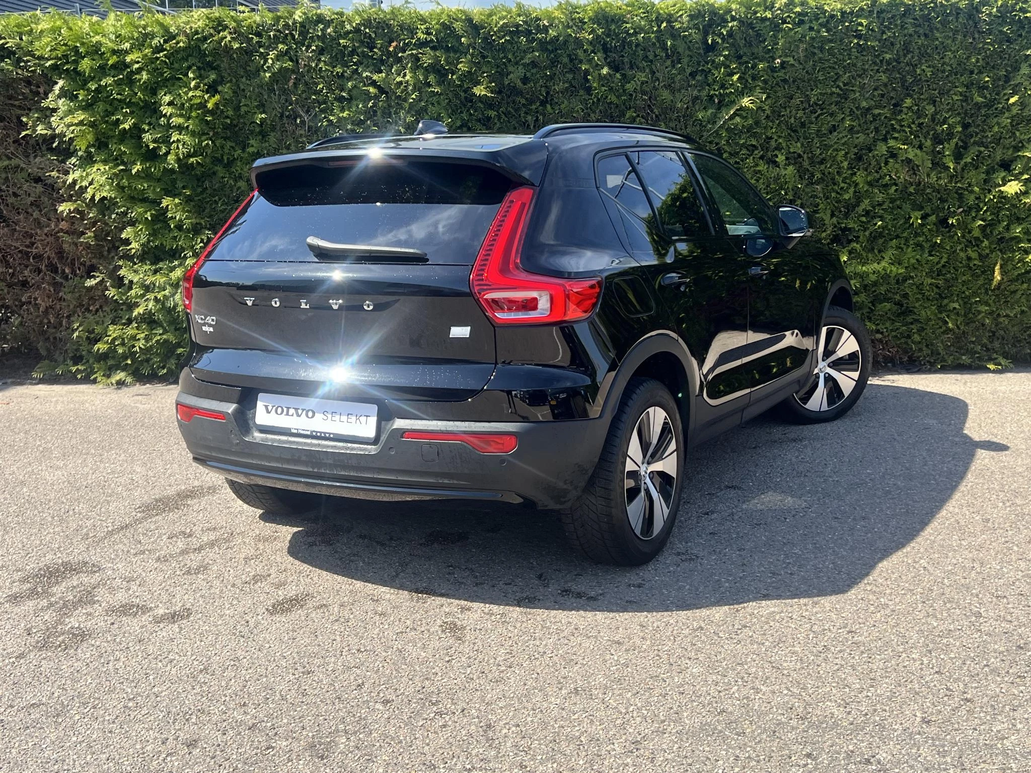 Volvo-XC40-image-2