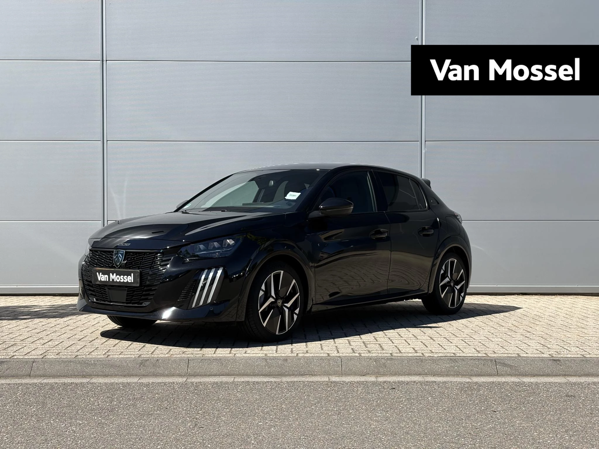 Peugeot-208-image-0