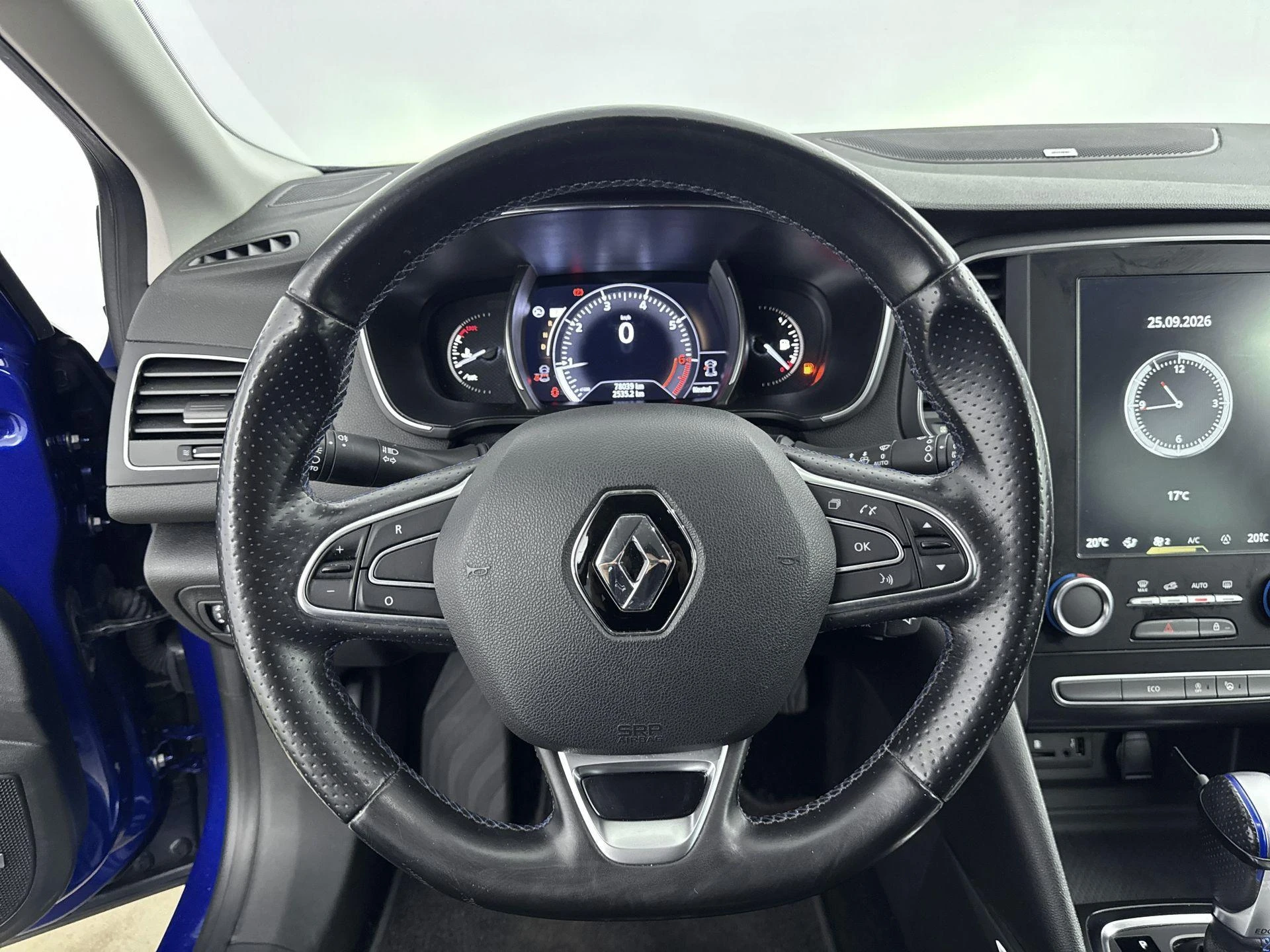 Renault-Mégane Estate-image-24
