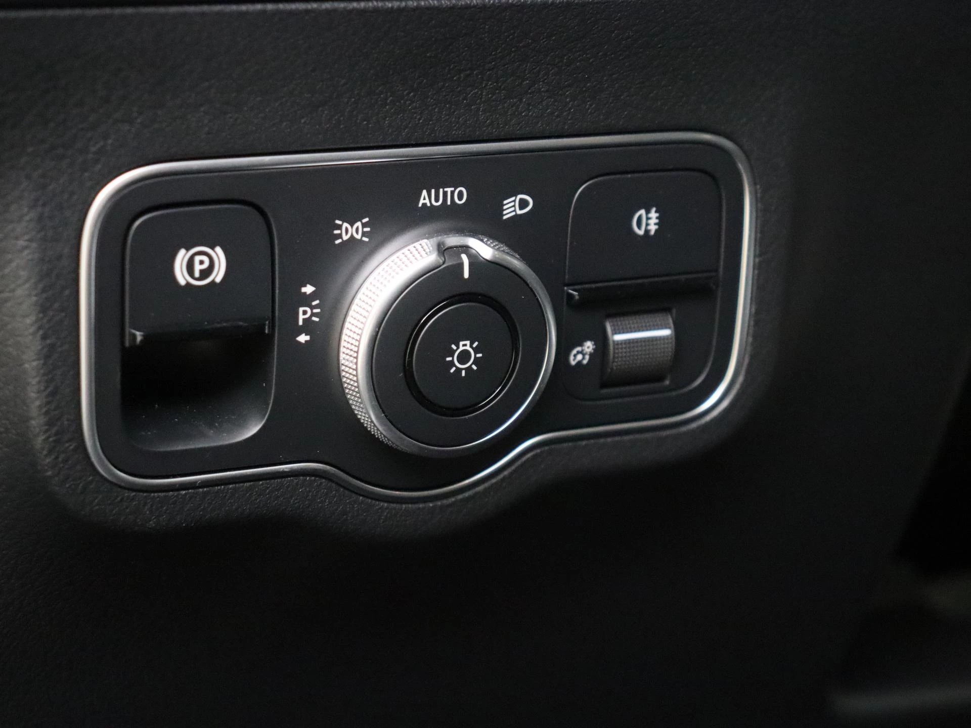 Mercedes-Benz-B-Klasse-image-27