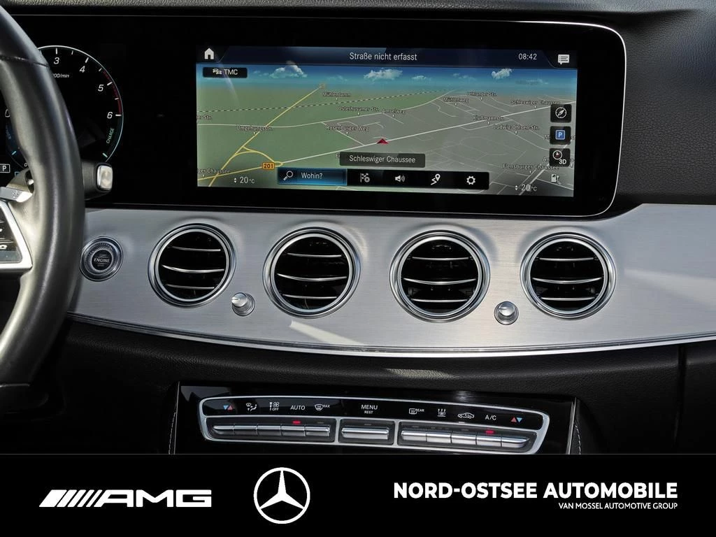 Mercedes-Benz E-Klasse 300 T de AVANTGARDE NAVI KAMERA SITZH AVANTGARDEW213 E 300 T de AVANTGARDE NAVI KAMERA SITZH AVANTGARDE