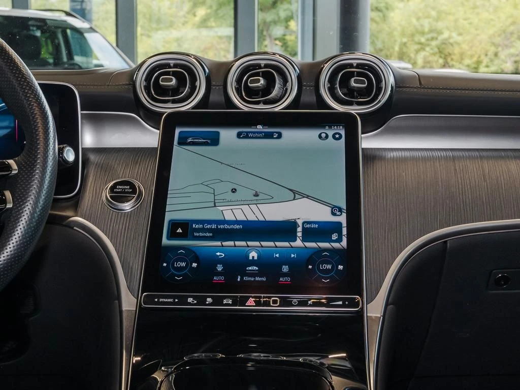Mercedes-Benz-GLC 400 e-image-10