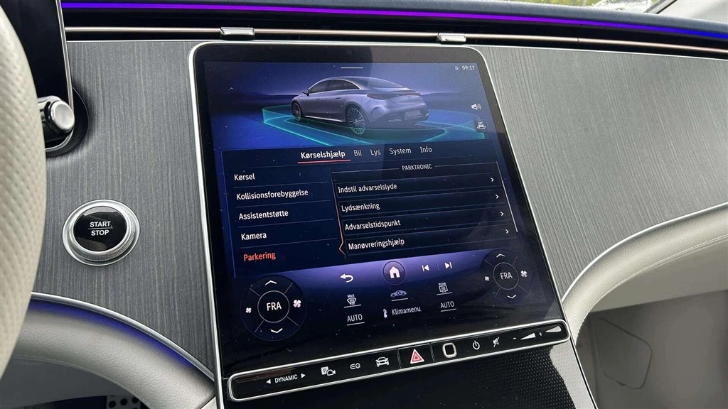 Mercedes-Benz-EQE-image-22