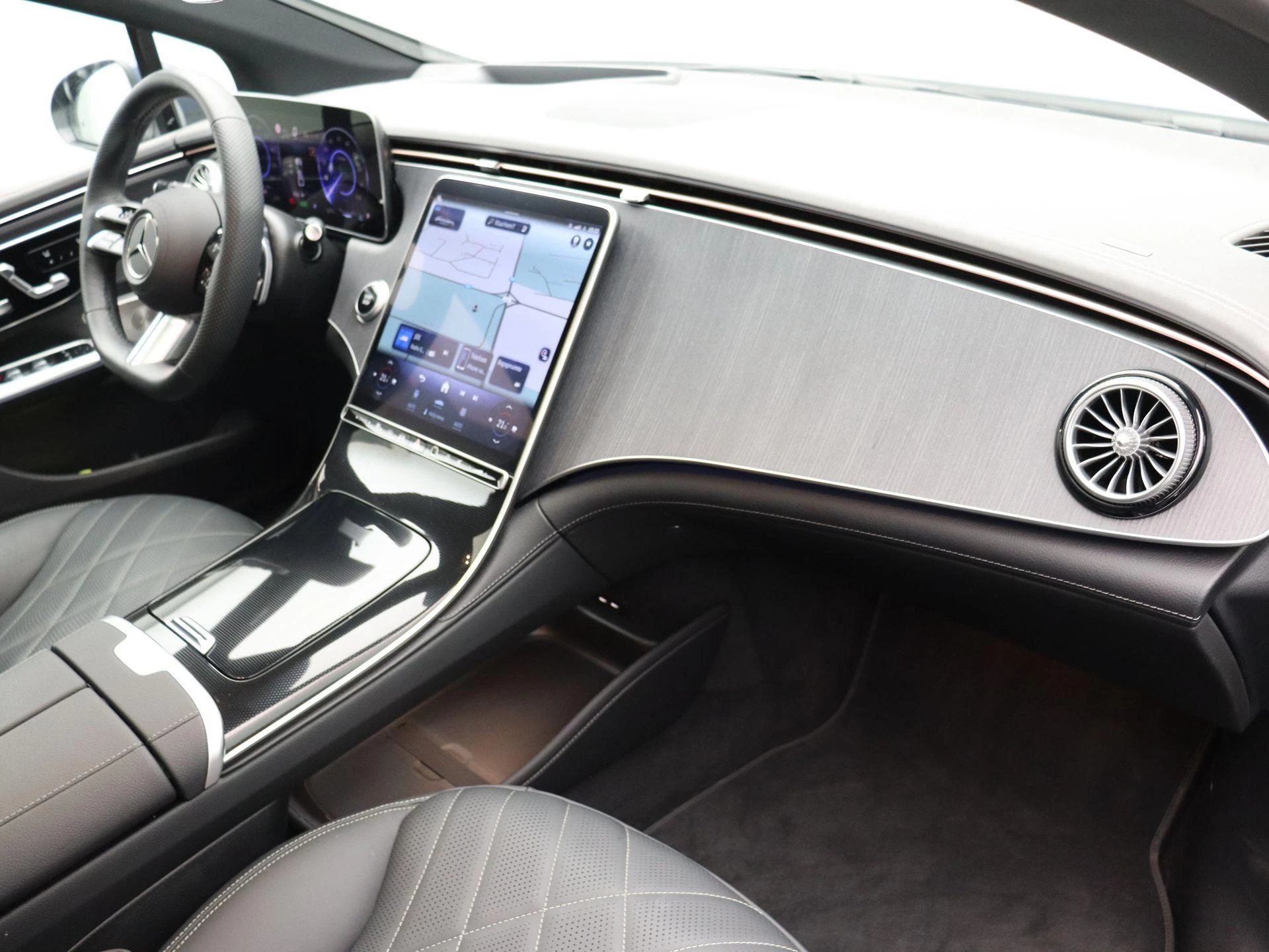 Mercedes-Benz EQE 350+ Star Edition + NAPPA + AIRMATIC + DIGITAL LIGHT + HEAD UP +