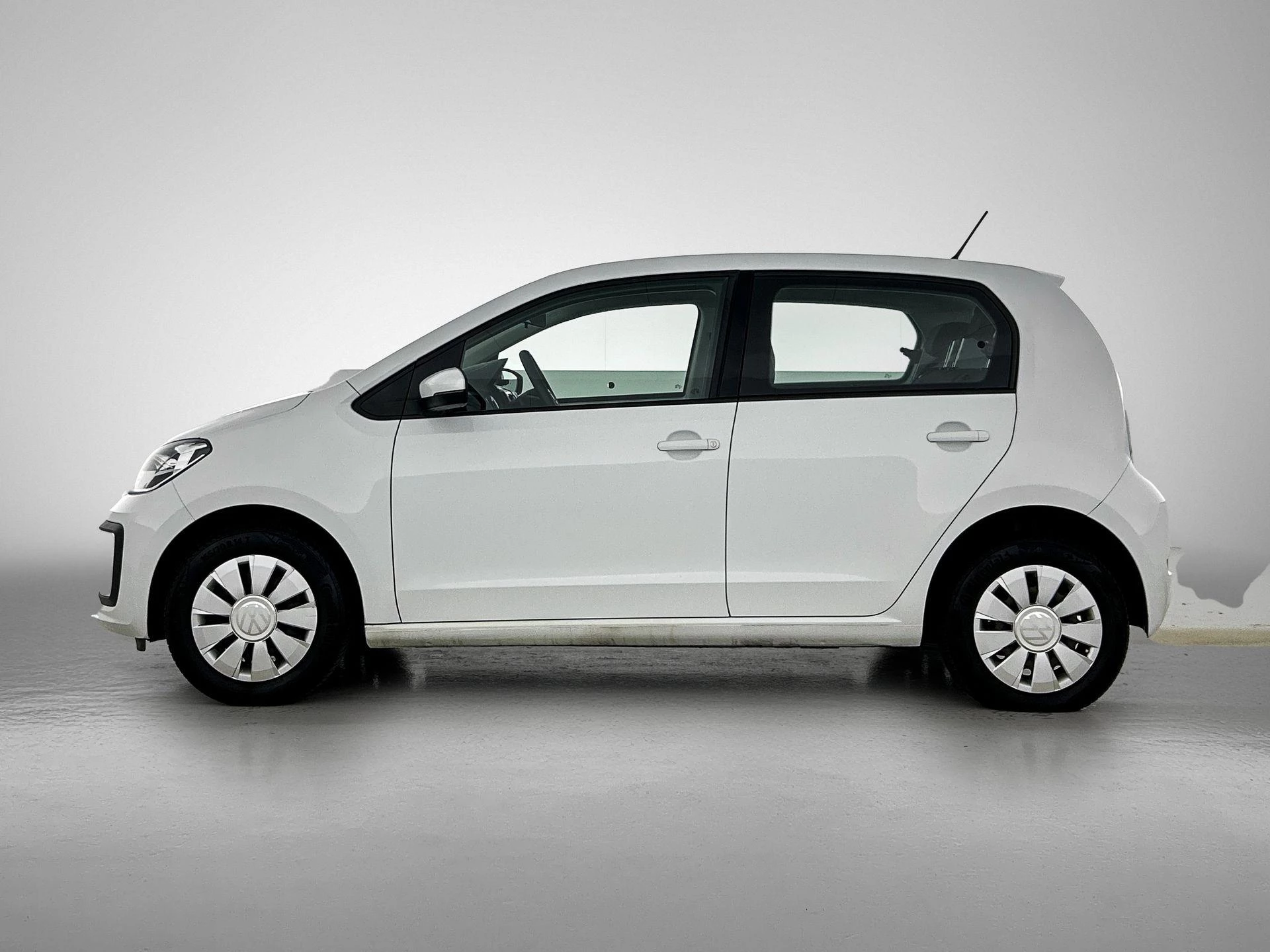Volkswagen-up!-image-1