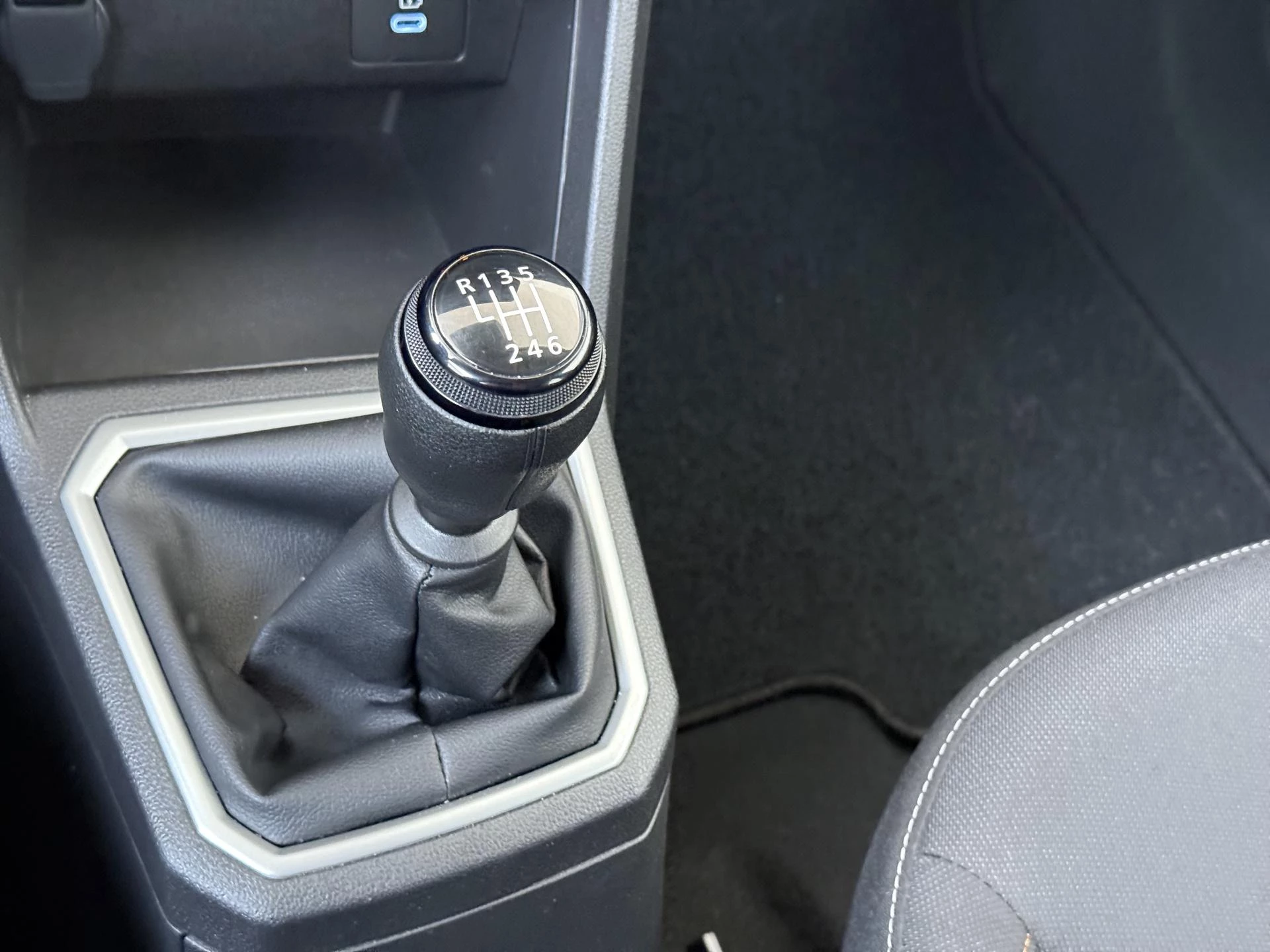 Dacia-Sandero Stepway-image-14